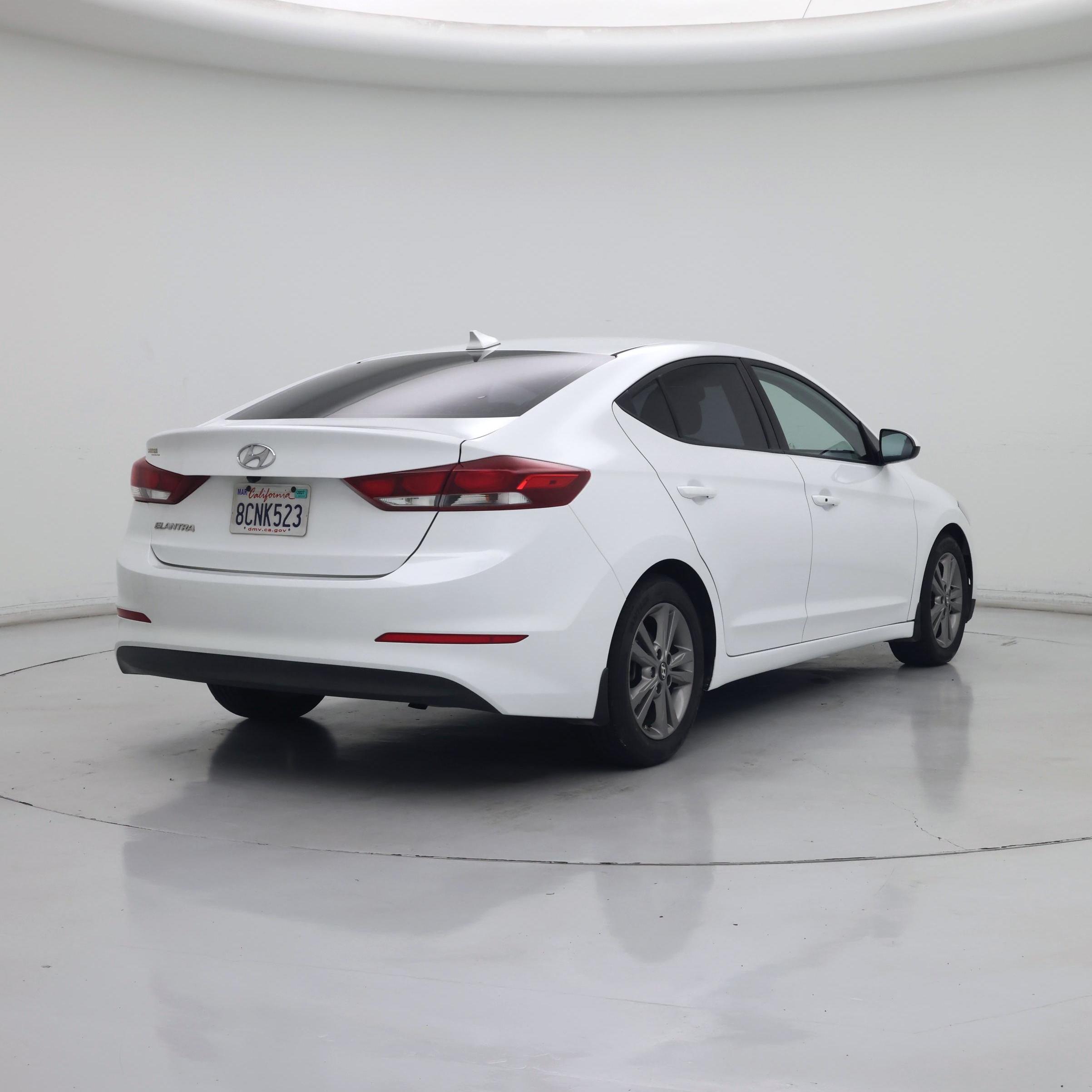 Thumbnail: 2018 Hyundai Elantra - 8