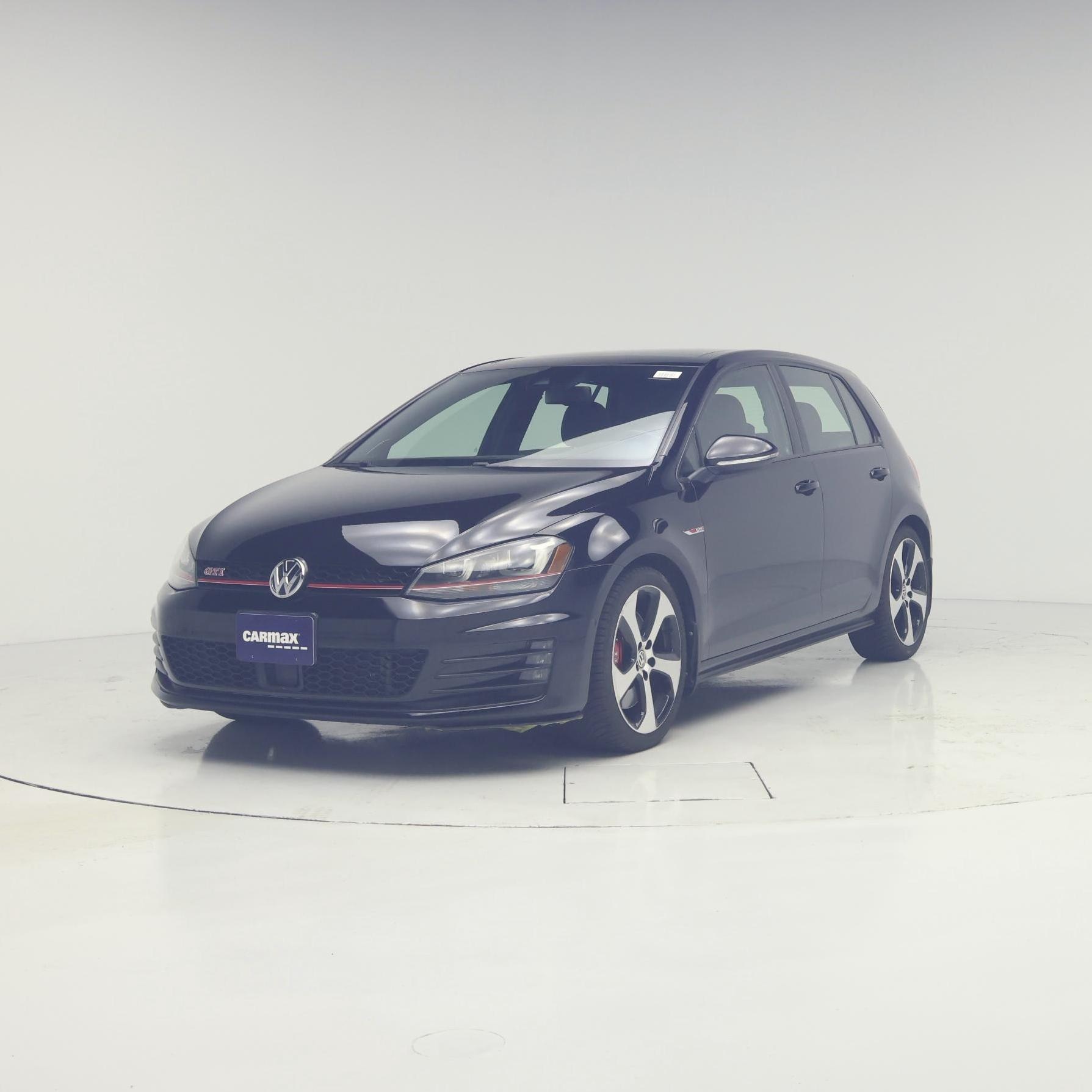 Thumbnail: 2016 Volkswagen Golf - 4