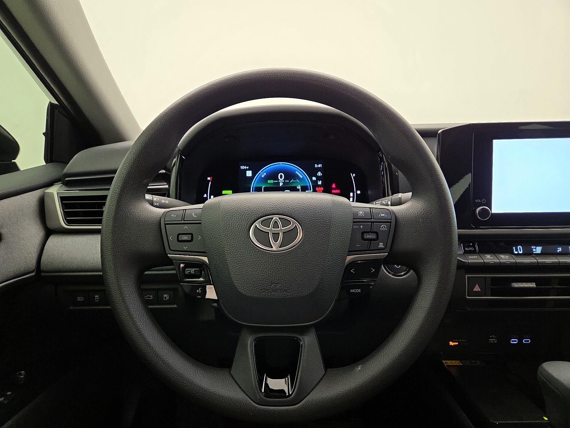 Thumbnail: 2025 Toyota Camry - 10