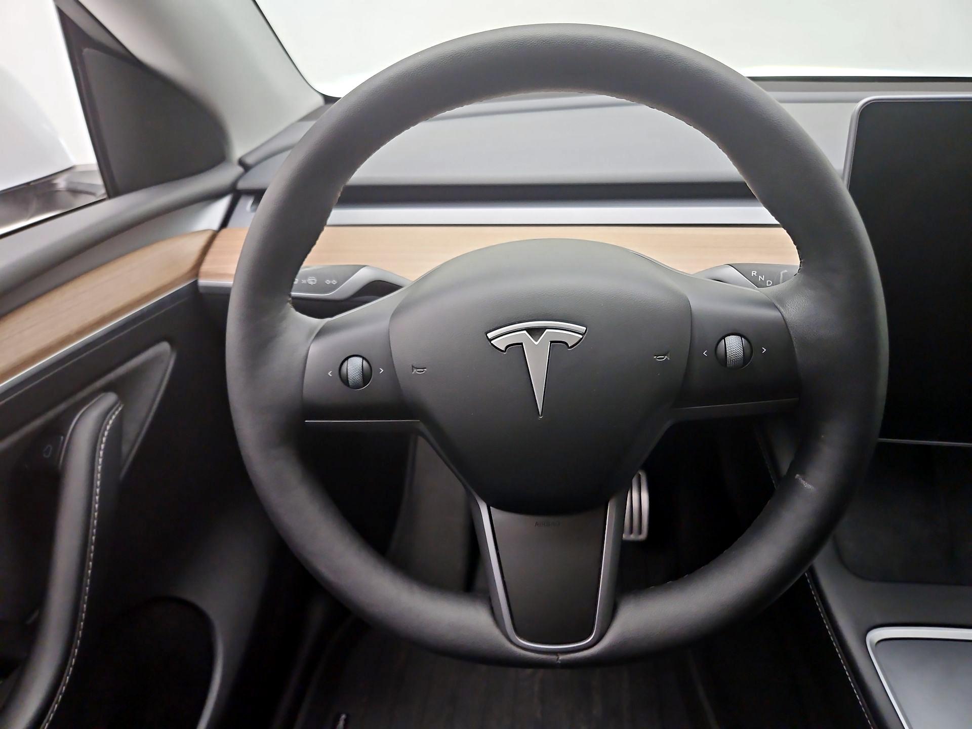 Thumbnail: 2024 Tesla Model Y - 10