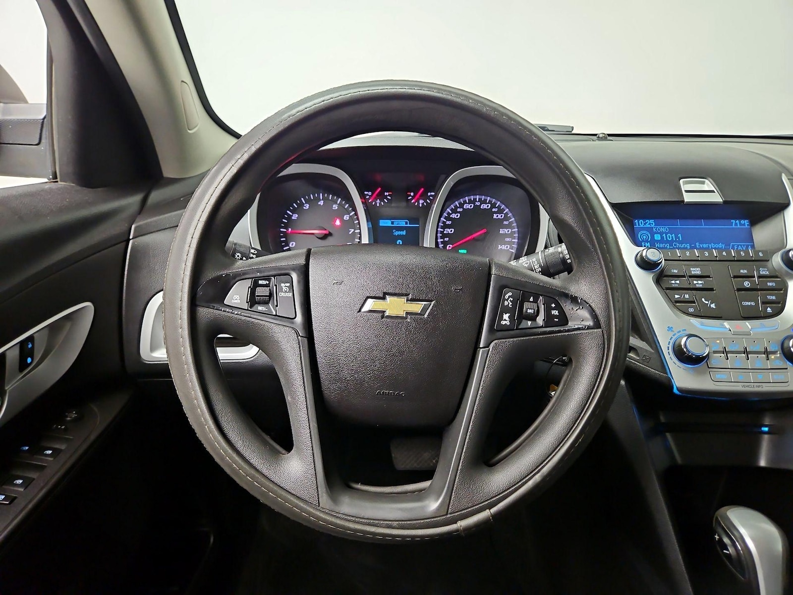 2015 Chevrolet Equinox LS - Photo 11