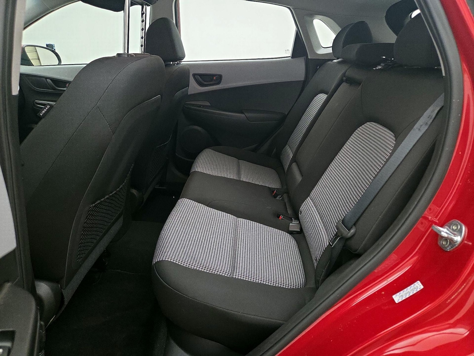 2020 Hyundai Kona SE - Photo 20