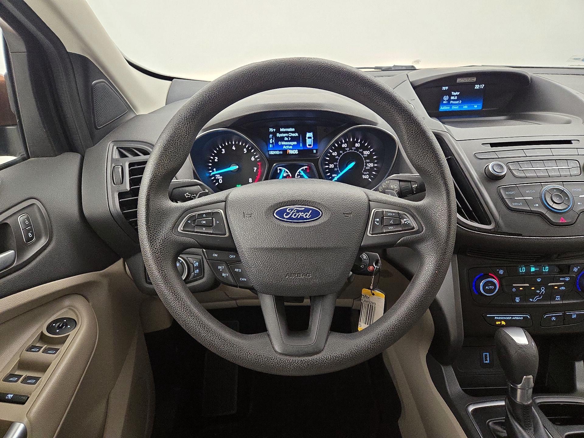 Thumbnail: 2017 Ford Escape - 10