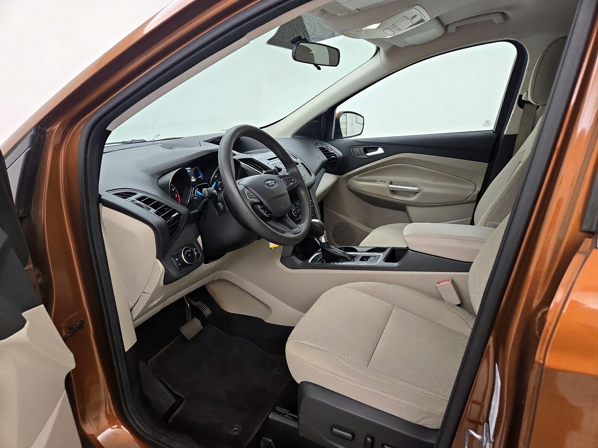 Thumbnail: 2017 Ford Escape - 11