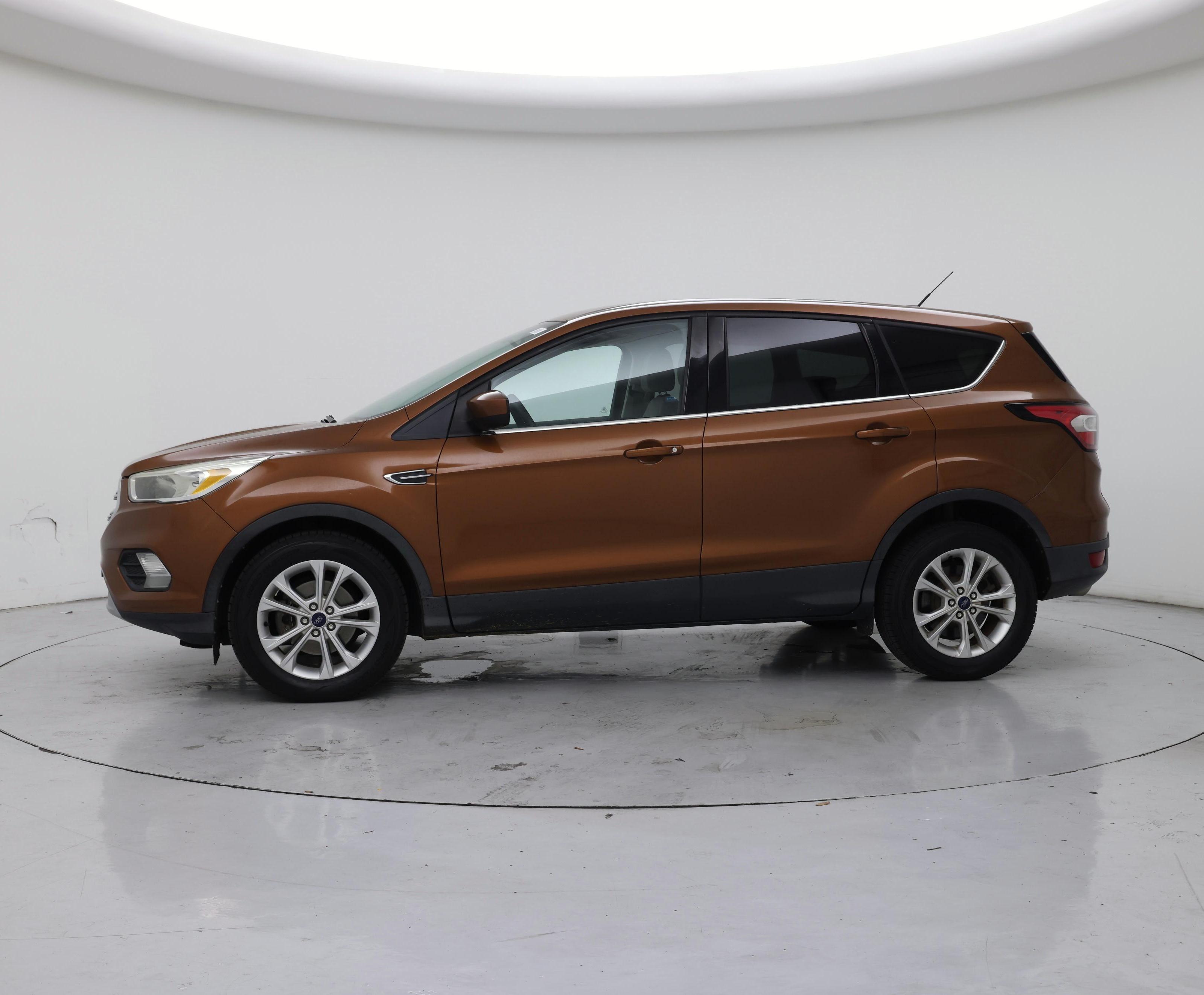 Thumbnail: 2017 Ford Escape - 3