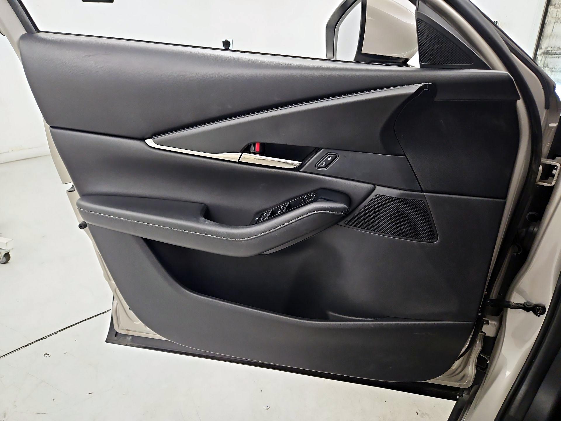 Thumbnail: 2023 Mazda CX-30 - 12