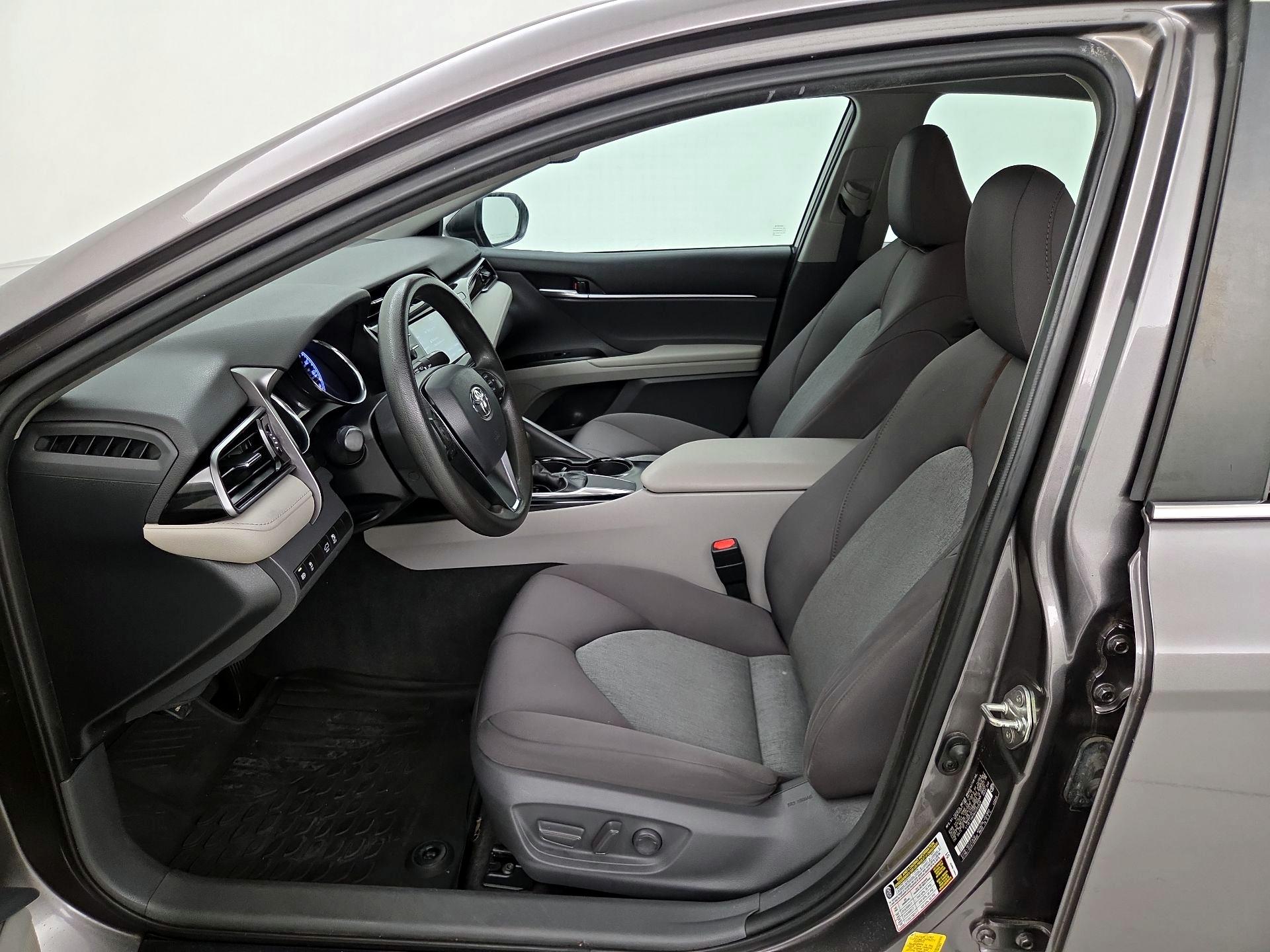Thumbnail: 2019 Toyota Camry - 11