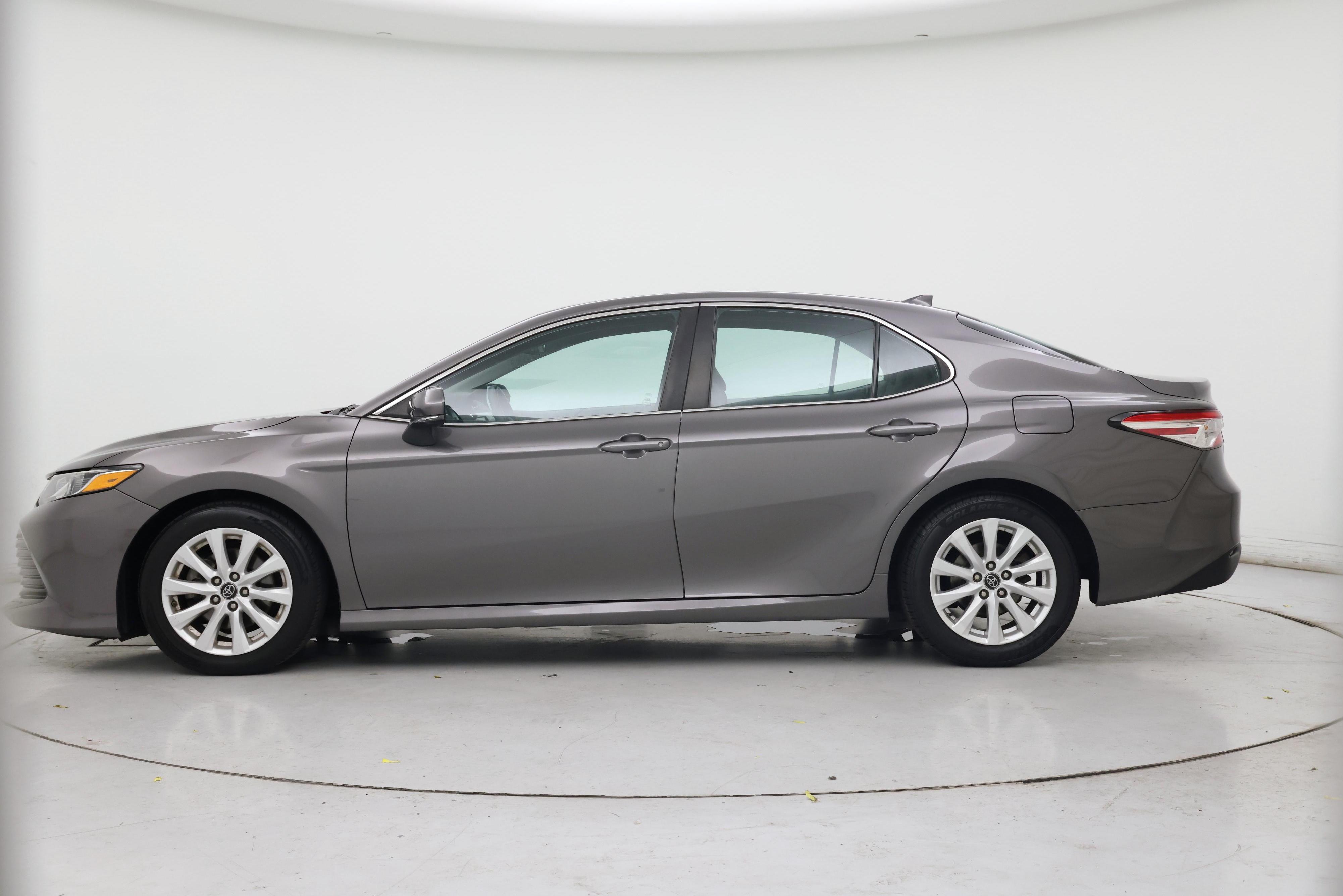 Thumbnail: 2019 Toyota Camry - 3