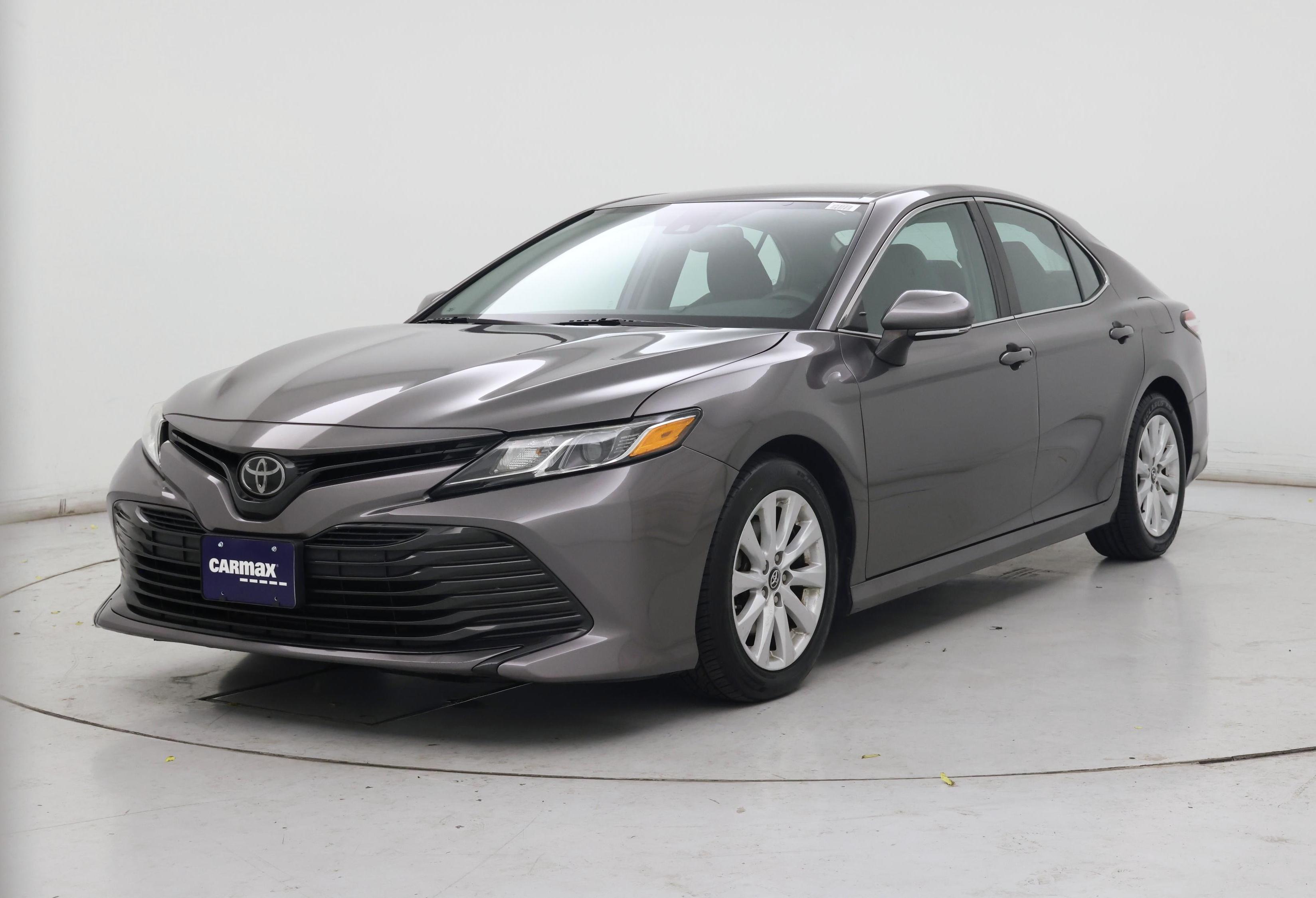 Thumbnail: 2019 Toyota Camry - 4