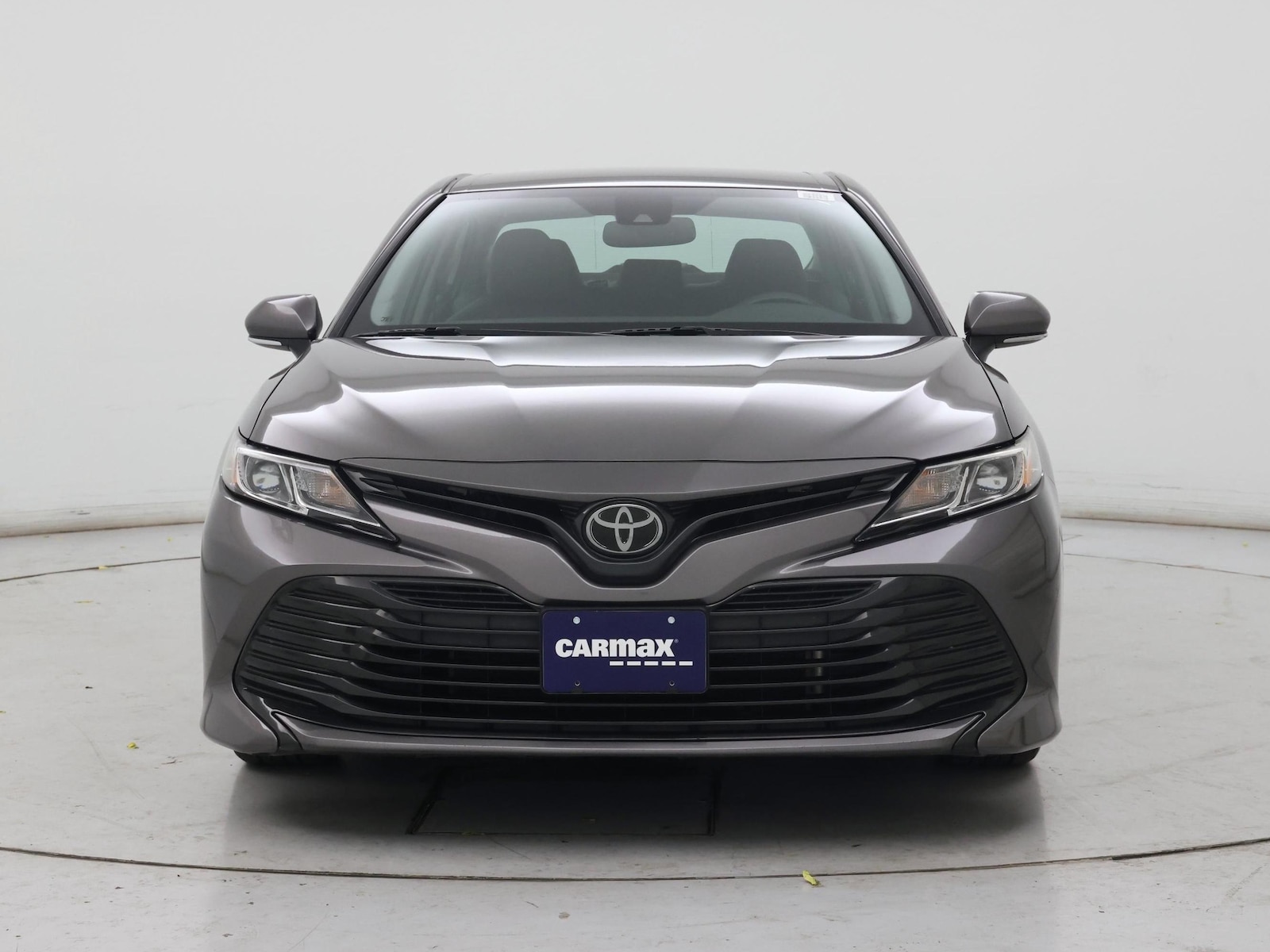2019 Toyota Camry LE - Photo 6