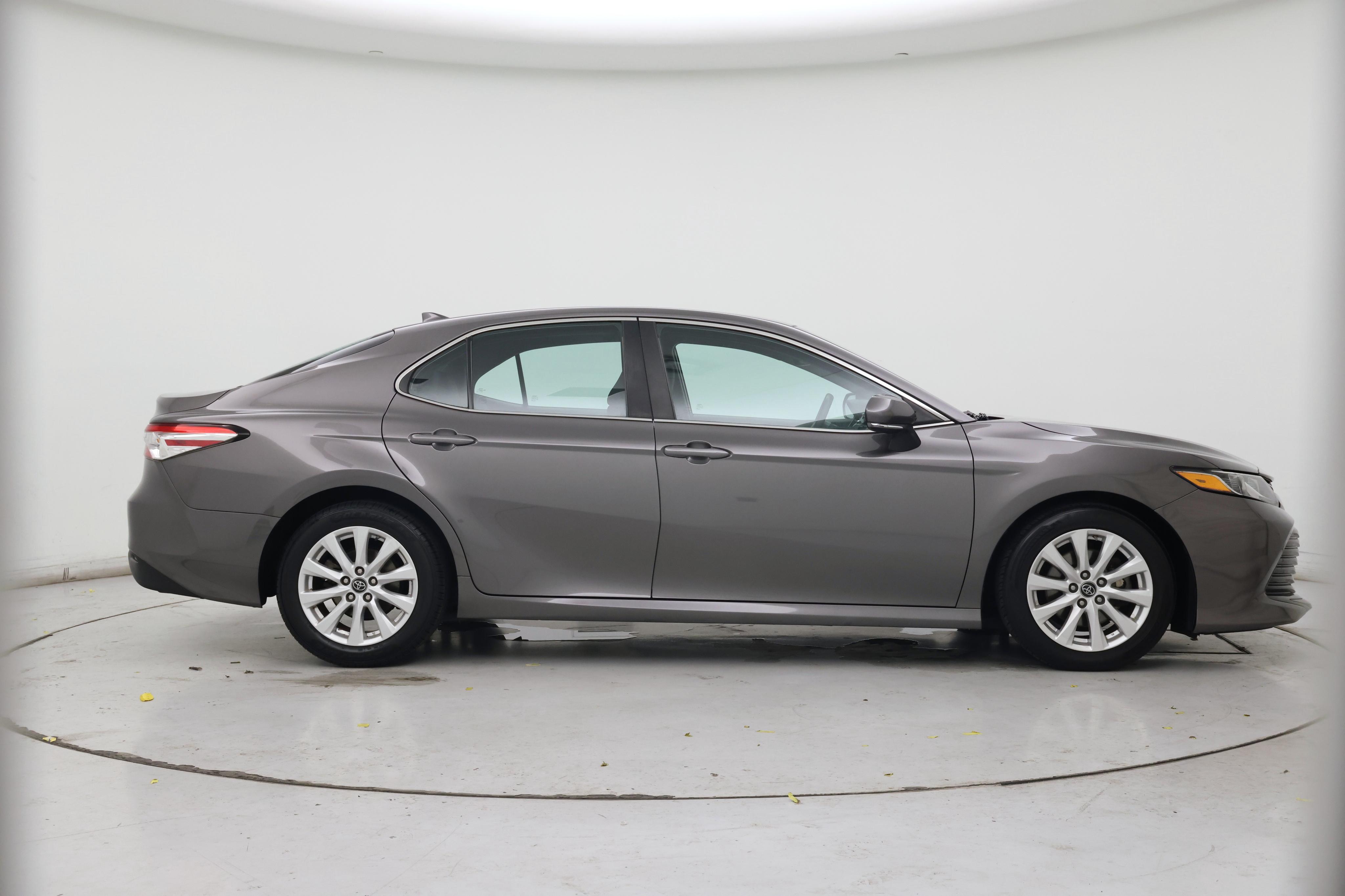 Thumbnail: 2019 Toyota Camry - 7