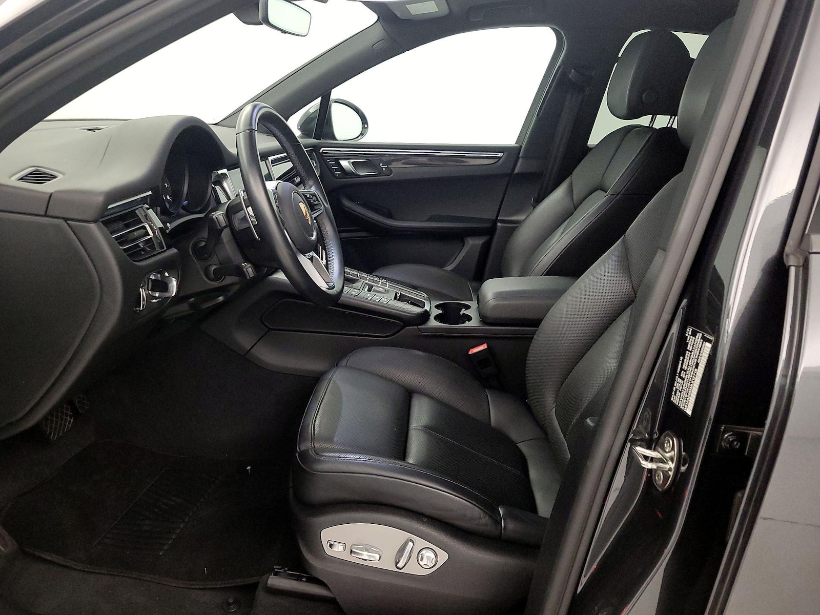 2021 Porsche Macan Base - Photo 10