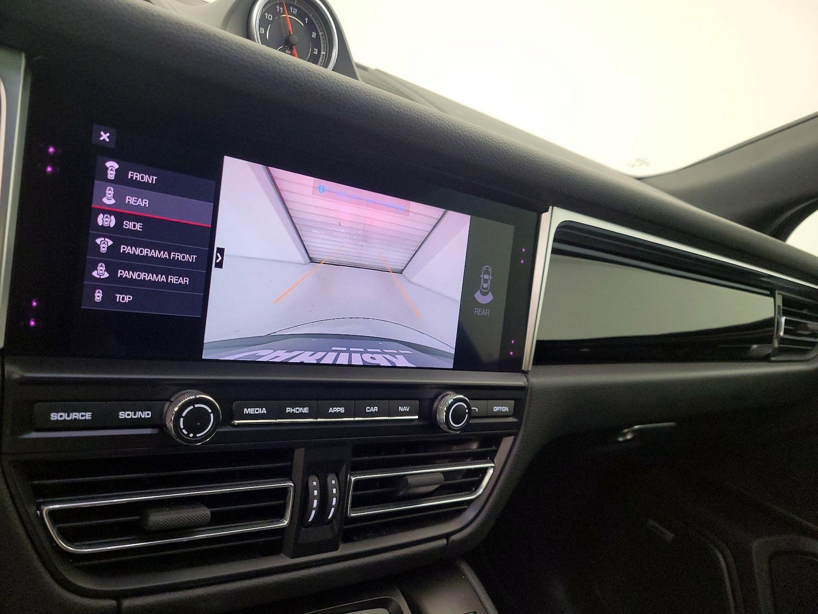 2021 Porsche Macan Base - Photo 14