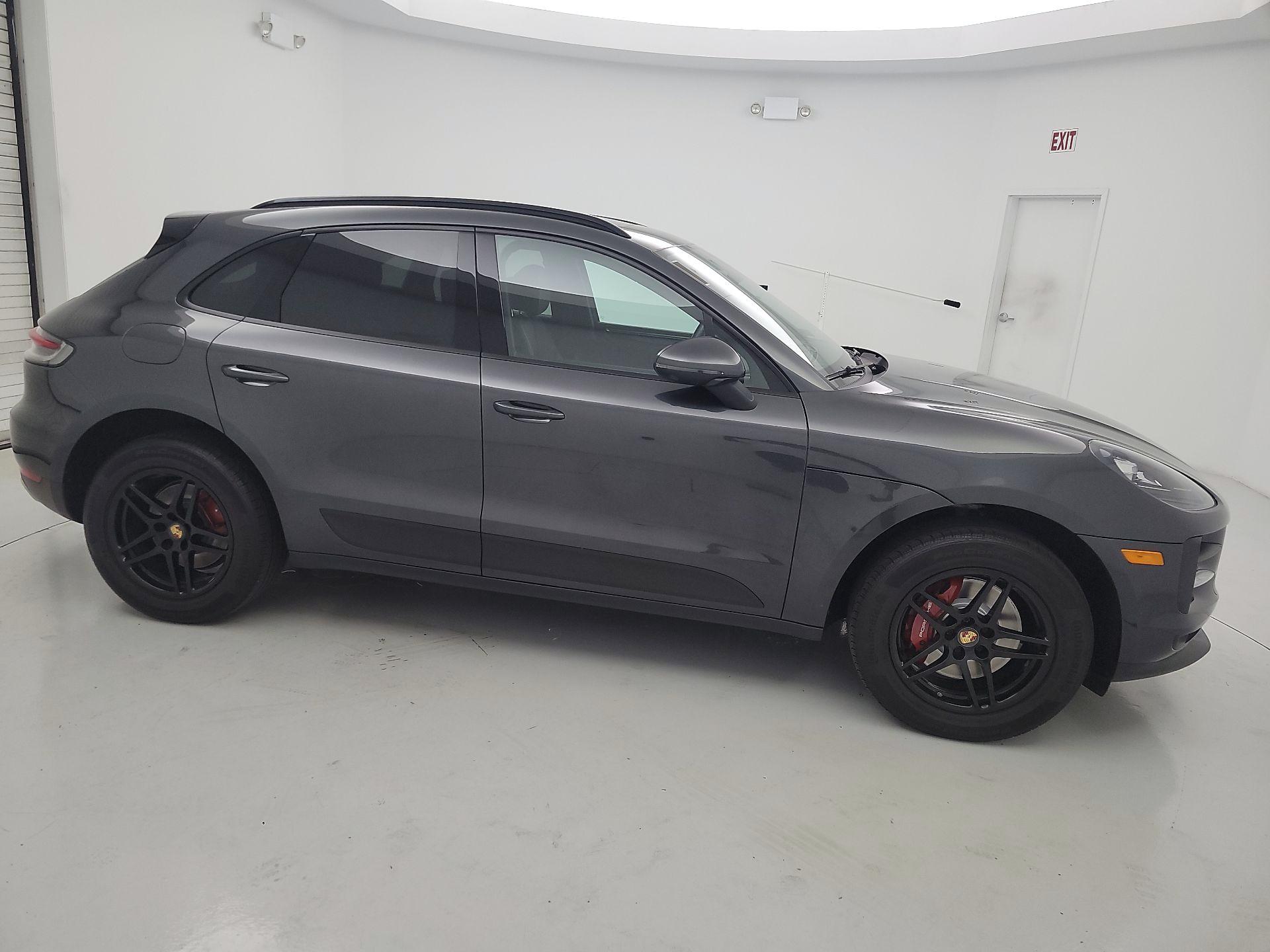 Thumbnail: 2021 Porsche Macan - 4