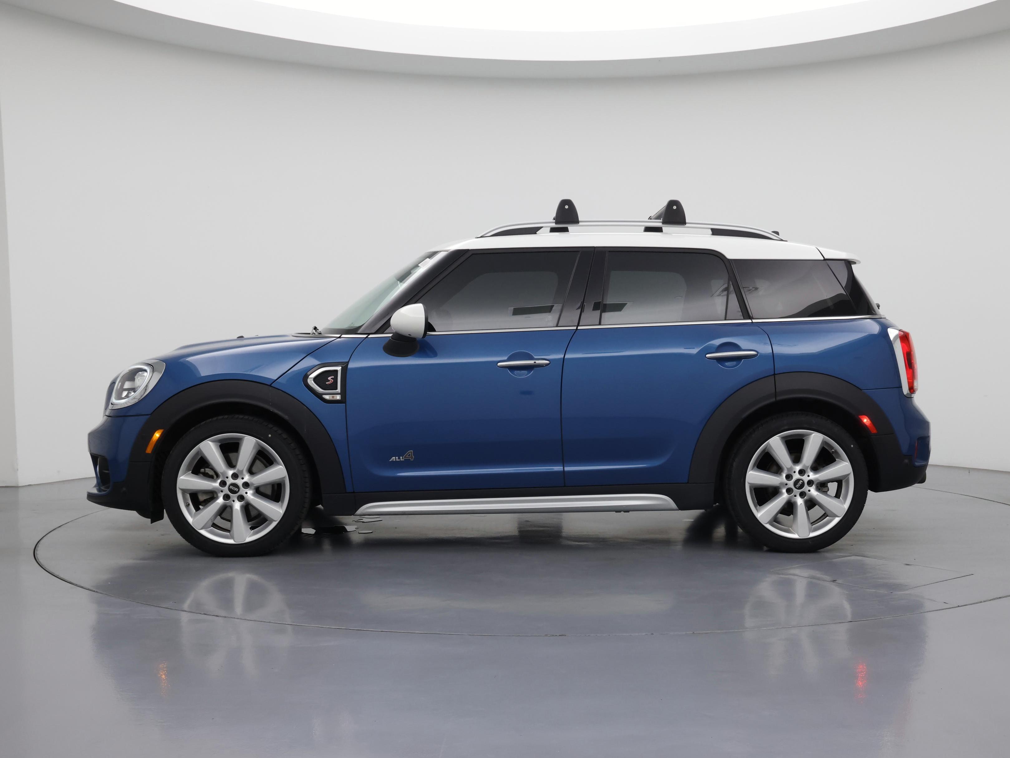 Thumbnail: 2017 MINI Cooper Countryman - 3