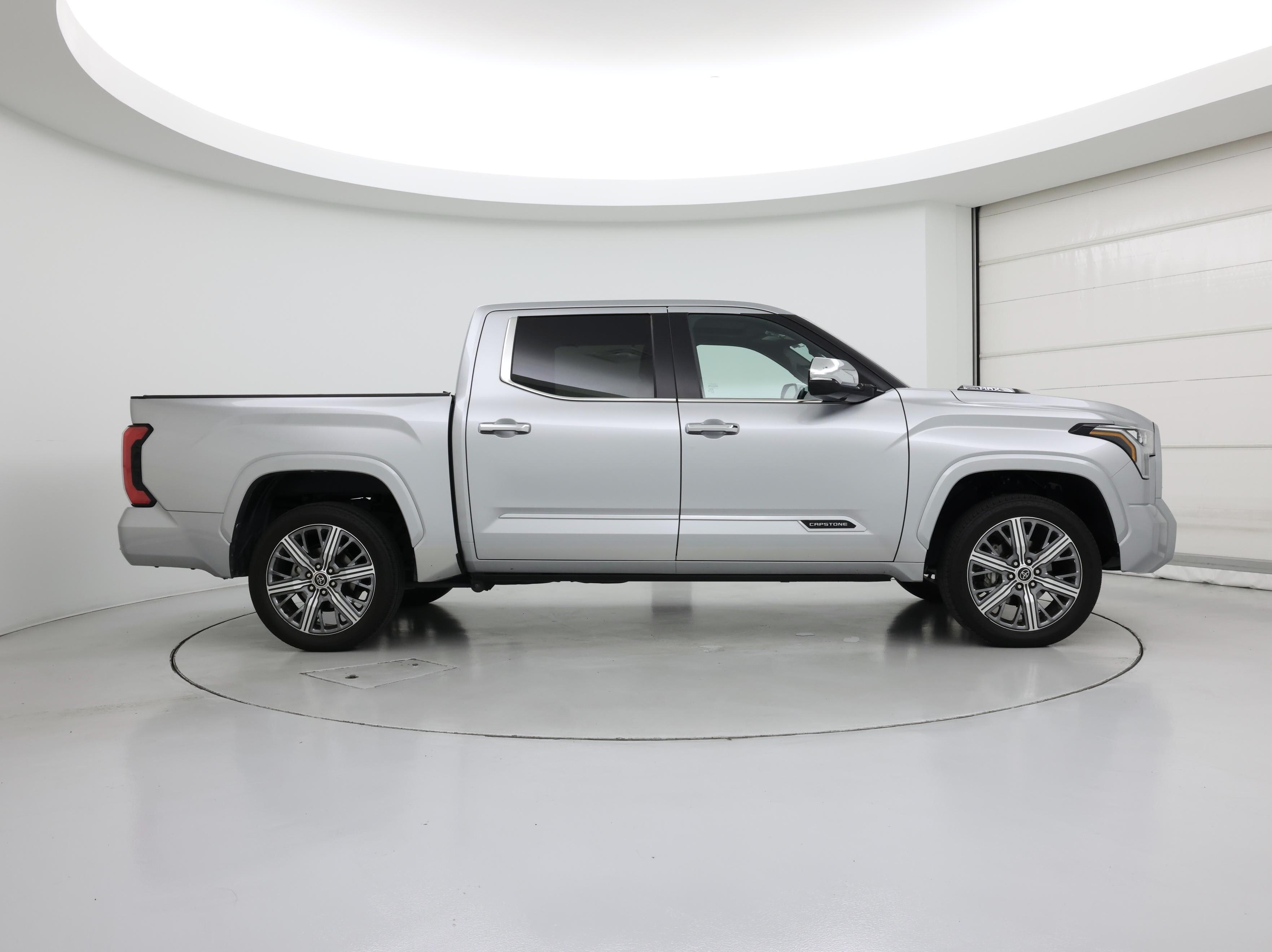 Thumbnail: 2024 Toyota Tundra - 7