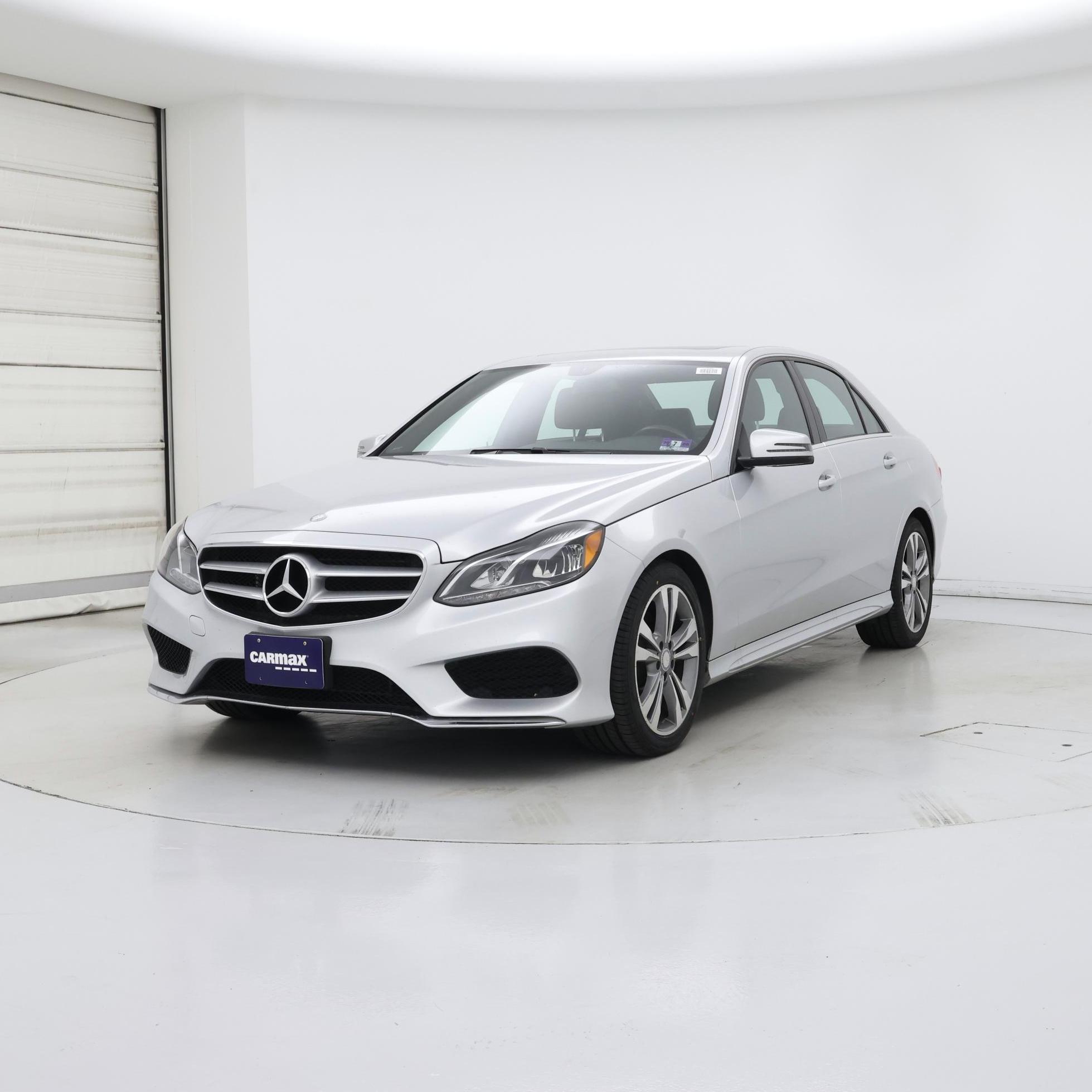 Thumbnail: 2016 Mercedes-Benz E-Class - 4