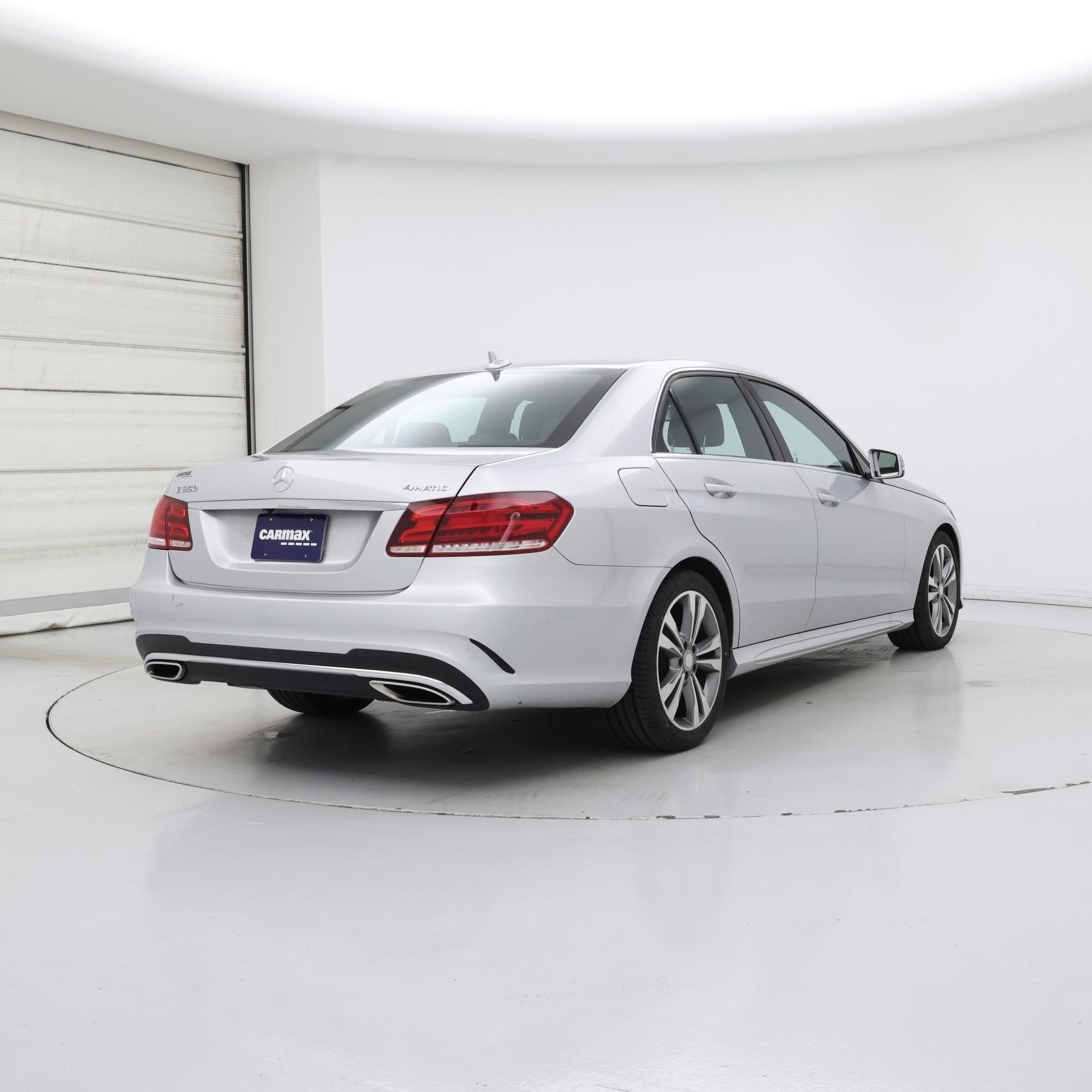 Thumbnail: 2016 Mercedes-Benz E-Class - 8