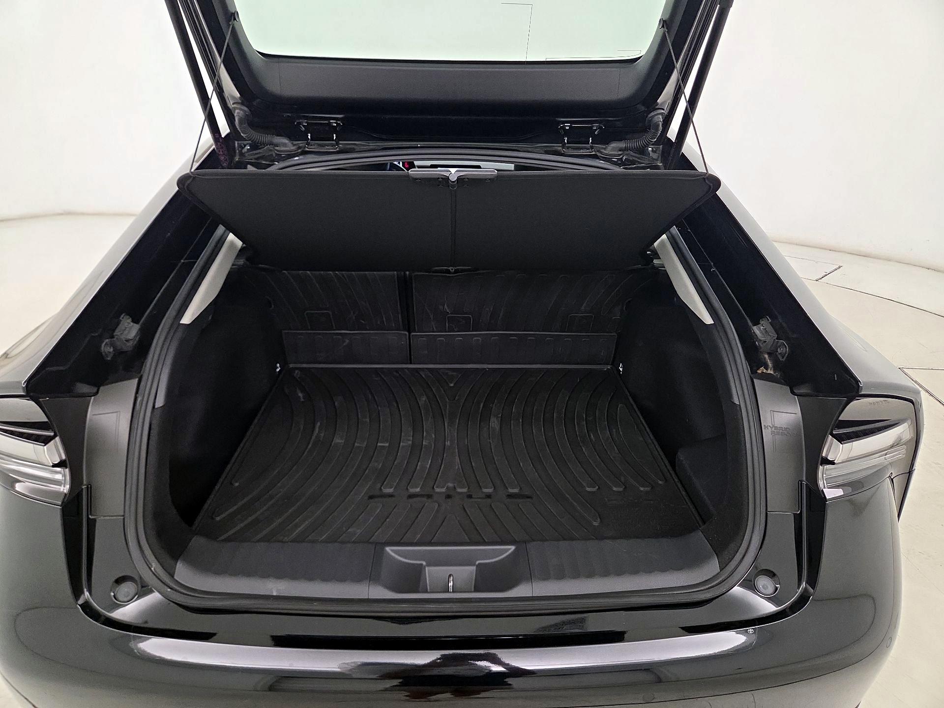 Thumbnail: 2023 Toyota Prius Prime - 20
