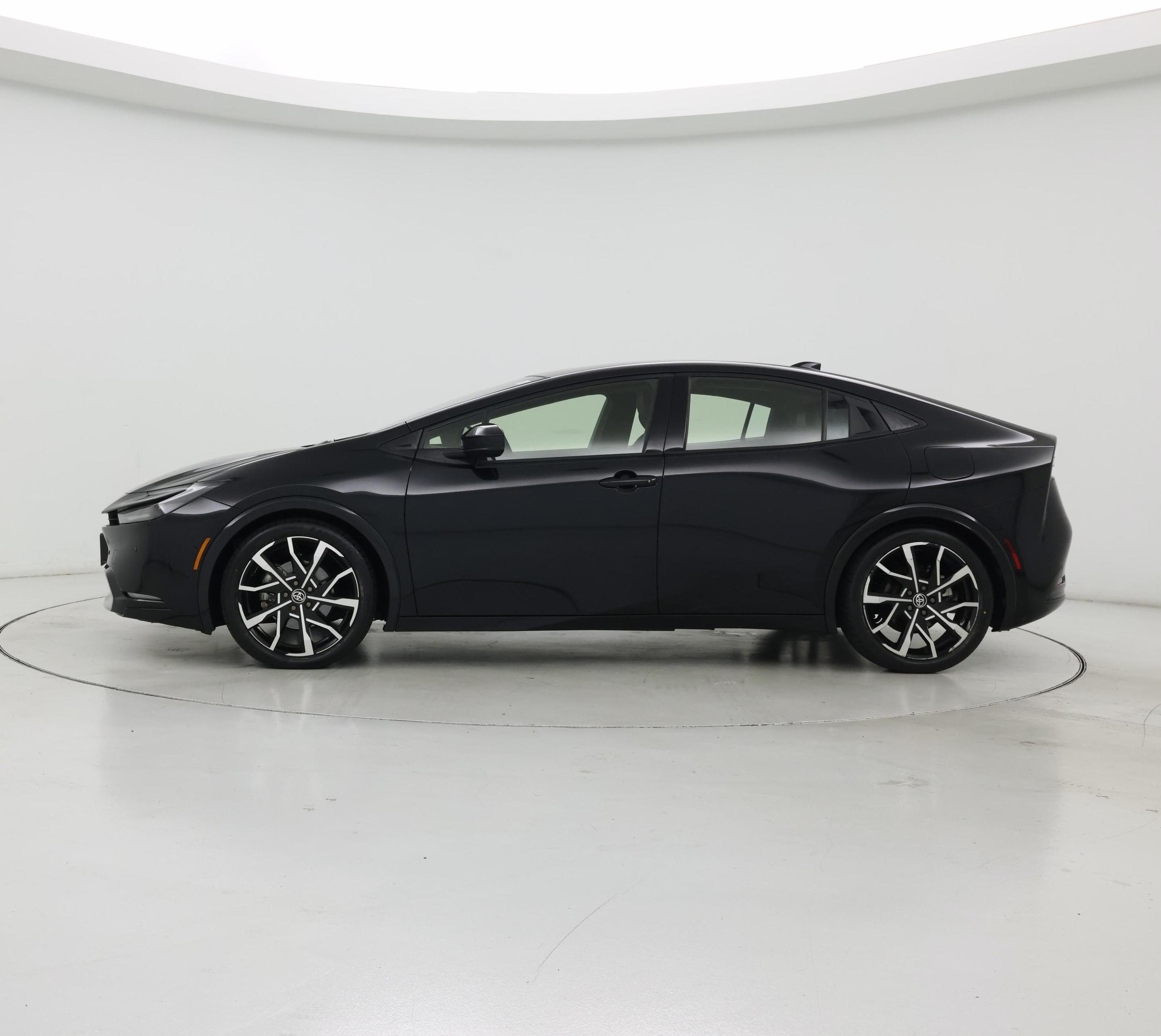 Thumbnail: 2023 Toyota Prius Prime - 3