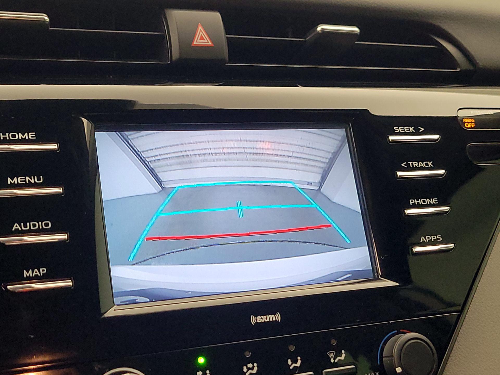 Thumbnail: 2020 Toyota Camry - 15