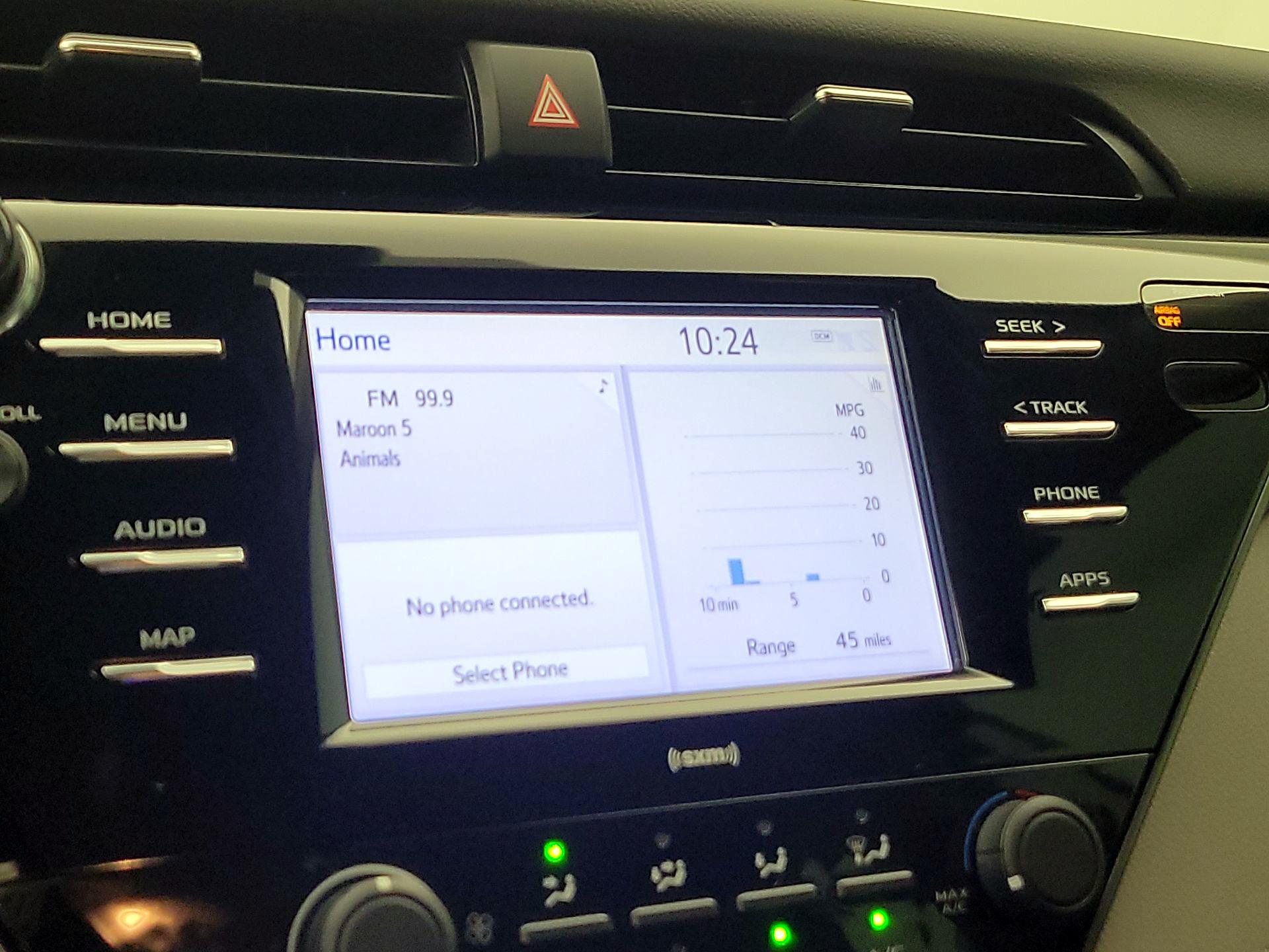 Thumbnail: 2020 Toyota Camry - 16