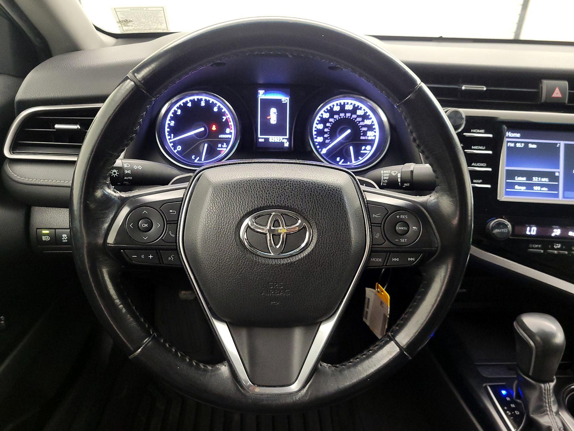 Thumbnail: 2019 Toyota Camry - 10