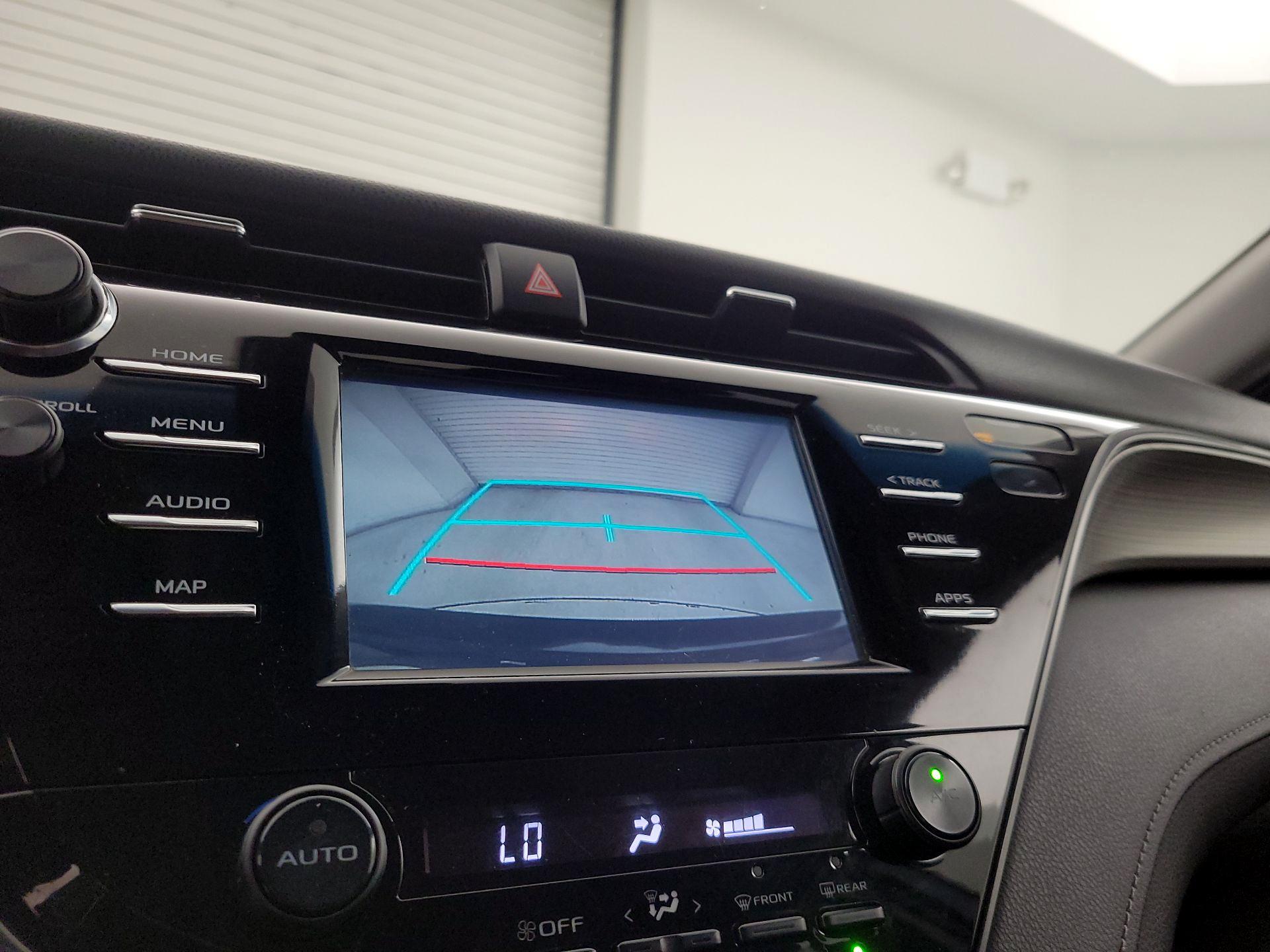 Thumbnail: 2019 Toyota Camry - 14