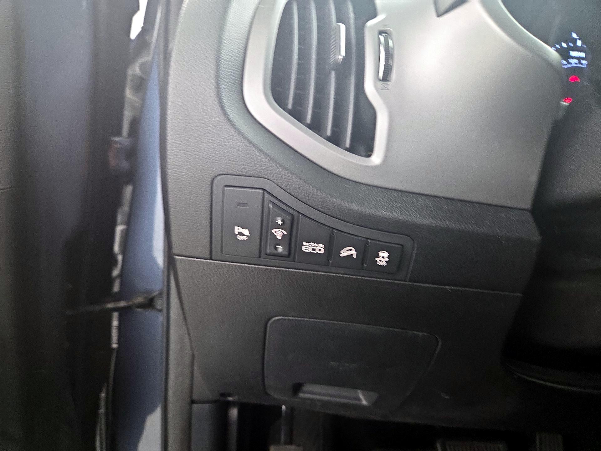 Thumbnail: 2014 Kia Sportage - 13