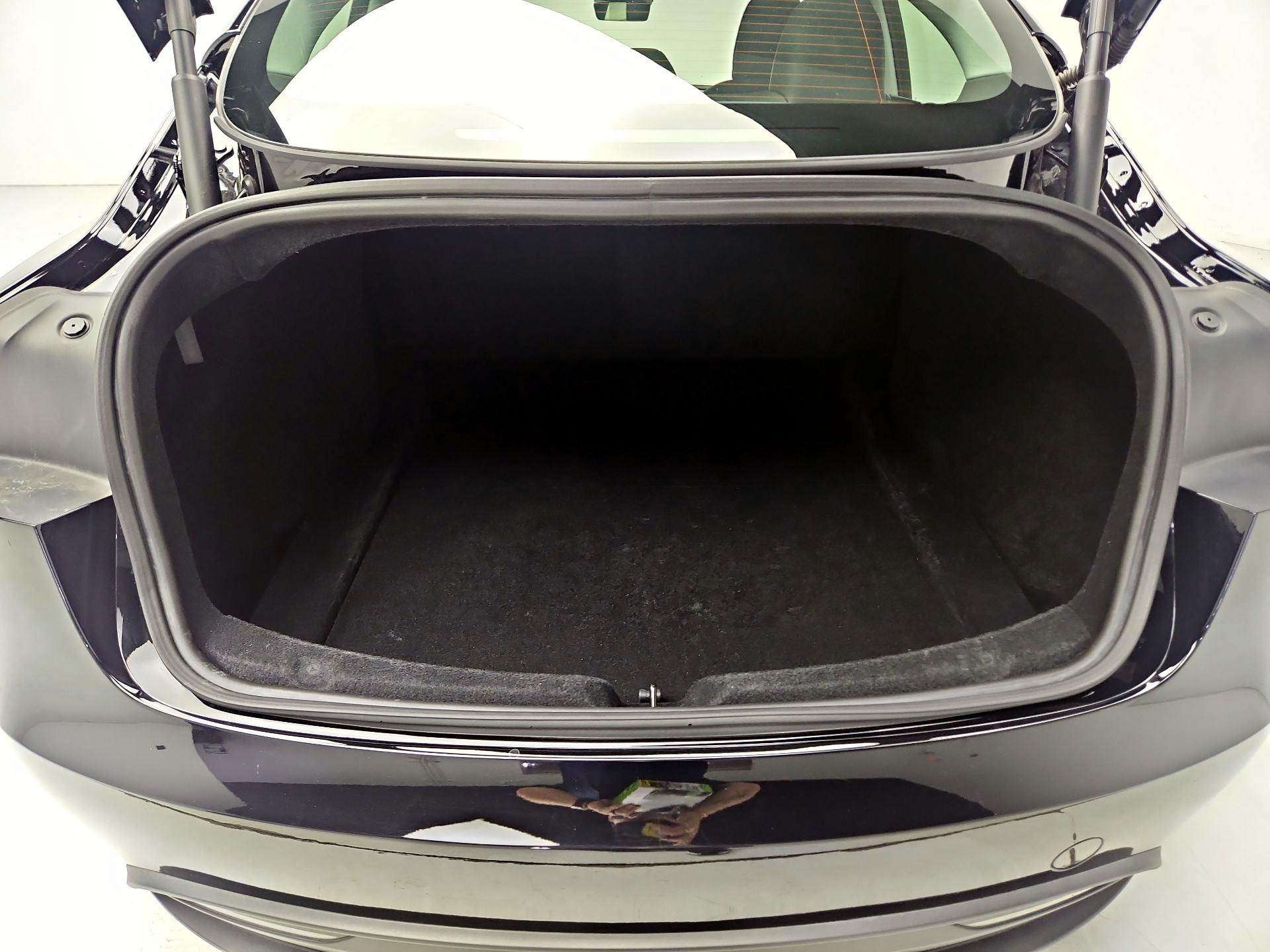 Thumbnail: 2024 Tesla Model 3 - 20
