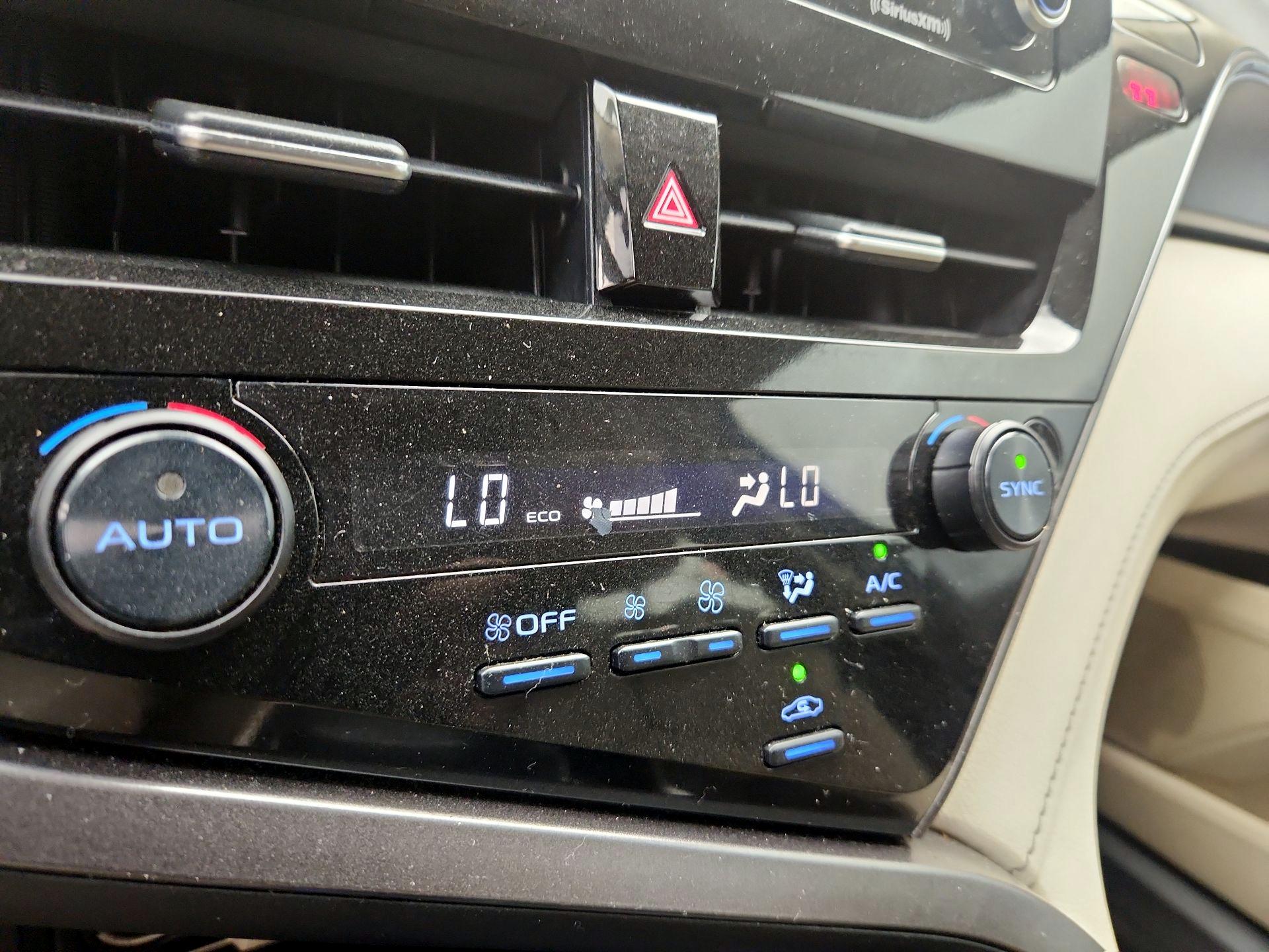 Thumbnail: 2024 Toyota Camry - 16
