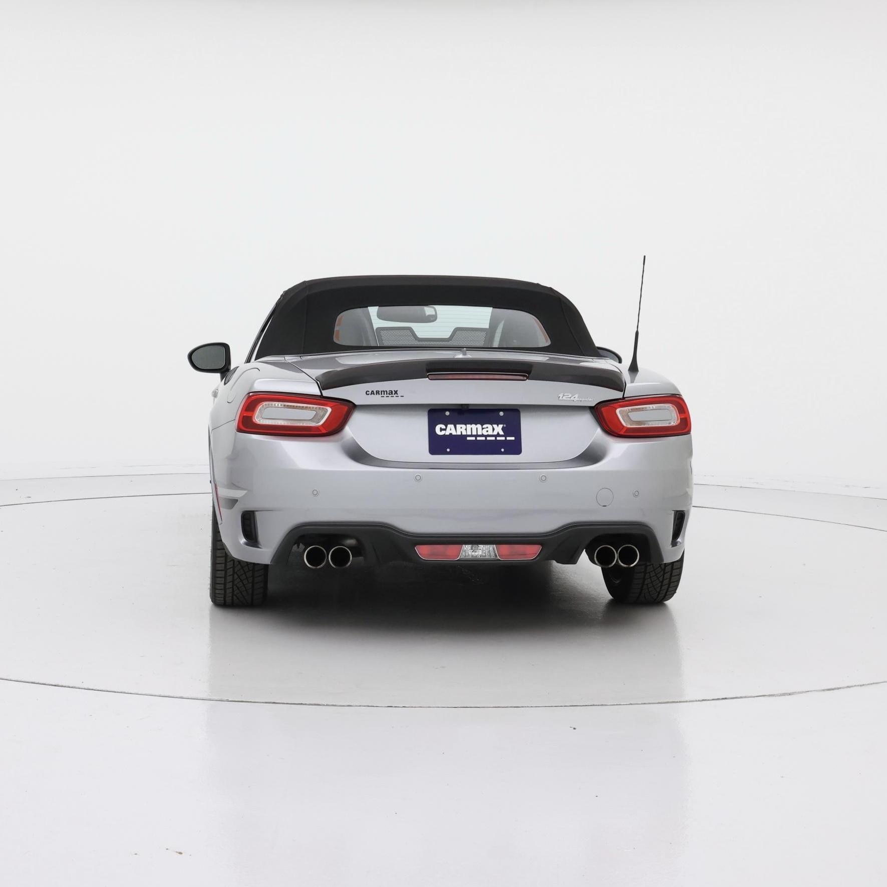 Thumbnail: 2017 Fiat 124 Spider - 6