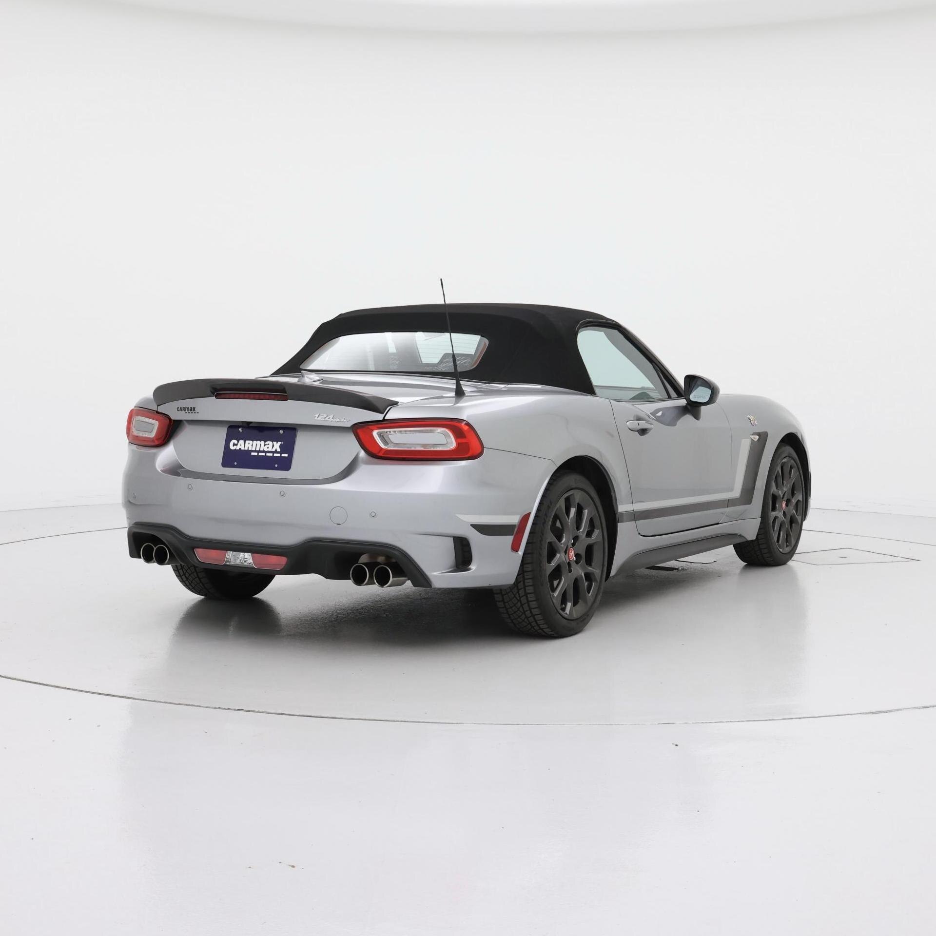 Thumbnail: 2017 Fiat 124 Spider - 8