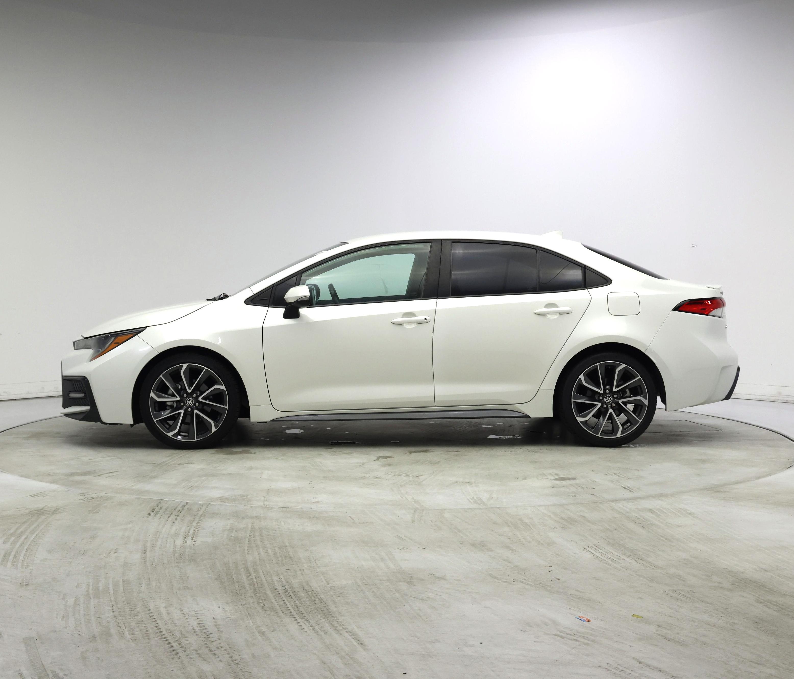 Thumbnail: 2021 Toyota Corolla - 3
