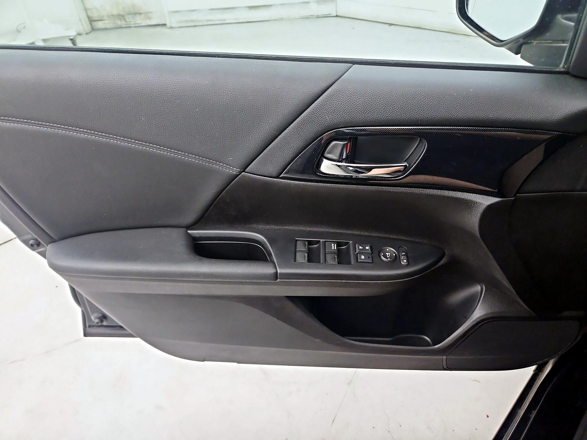 Thumbnail: 2014 Honda Accord - 12