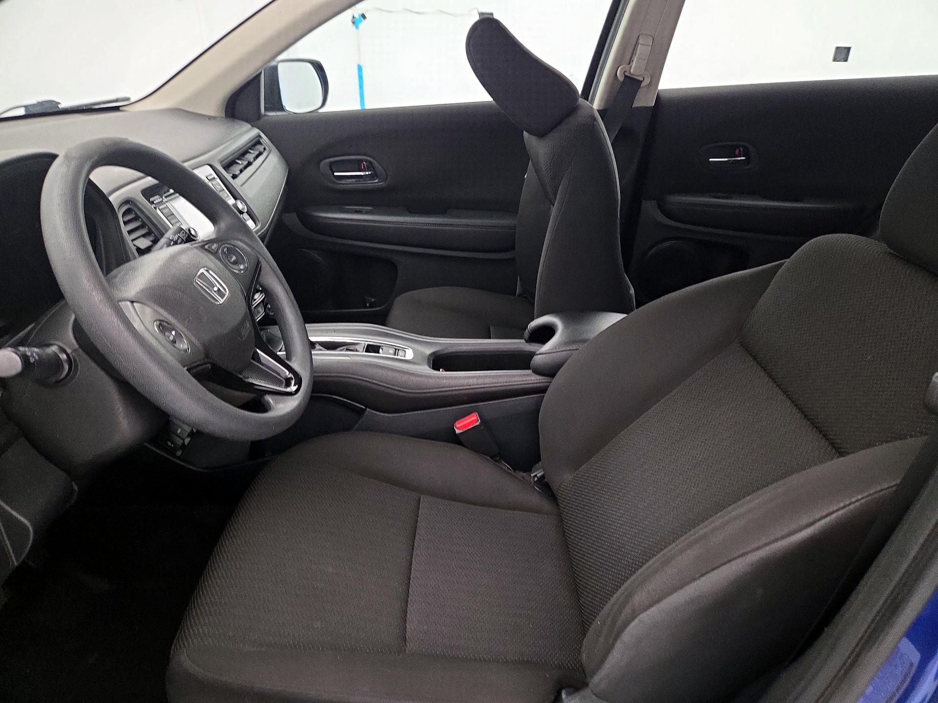 Thumbnail: 2018 Honda HR-V - 11