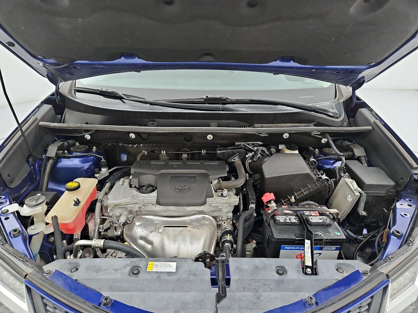 2015 Toyota RAV4 LE - Photo 22
