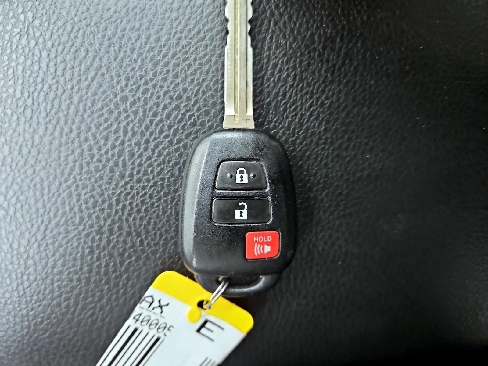 2015 Toyota RAV4 LE - Photo 23
