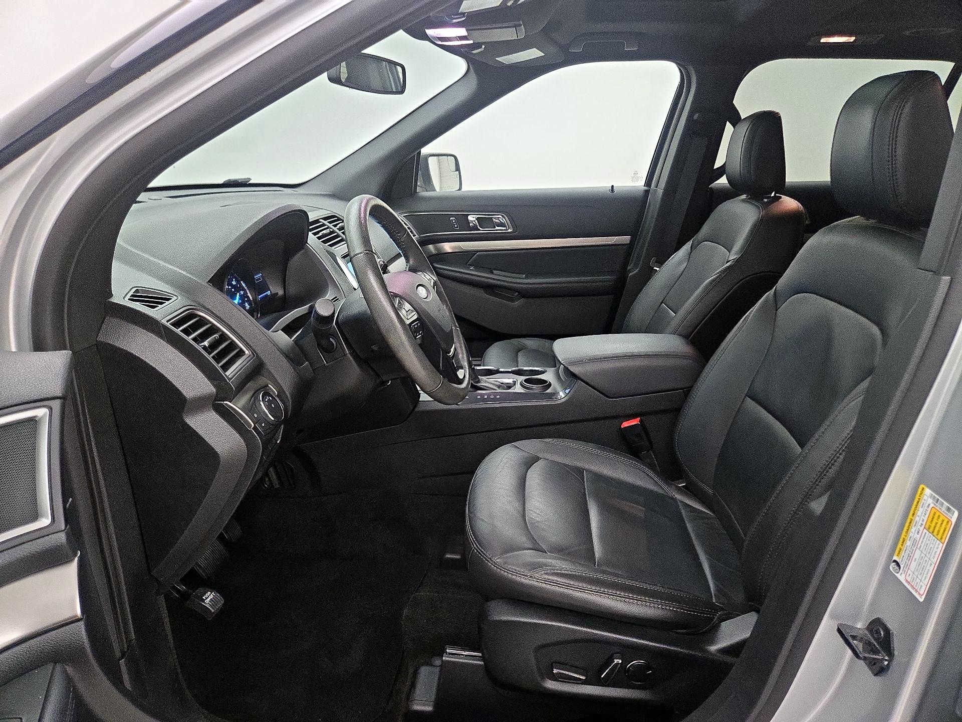 Thumbnail: 2018 Ford Explorer - 11