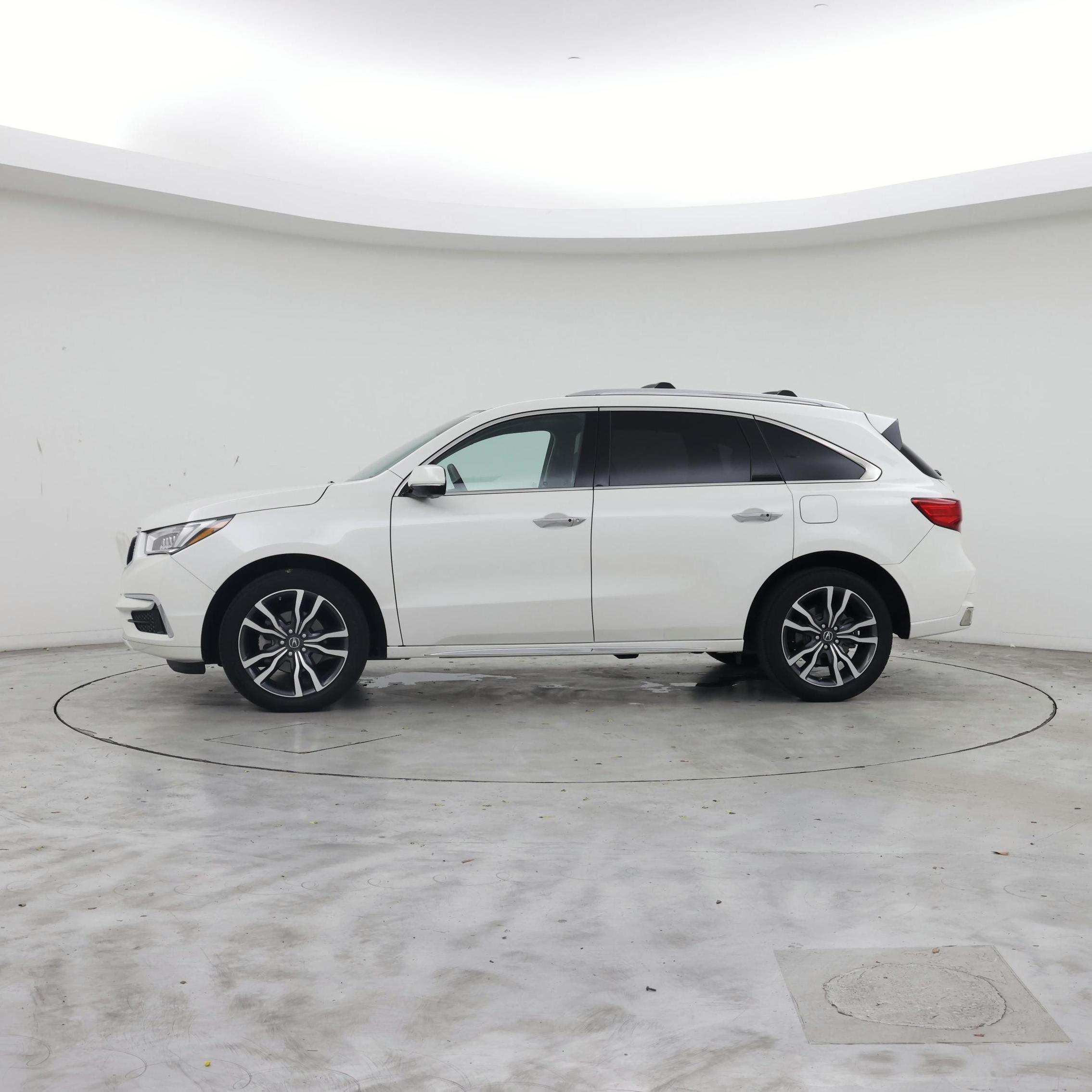 Thumbnail: 2019 Acura MDX - 3