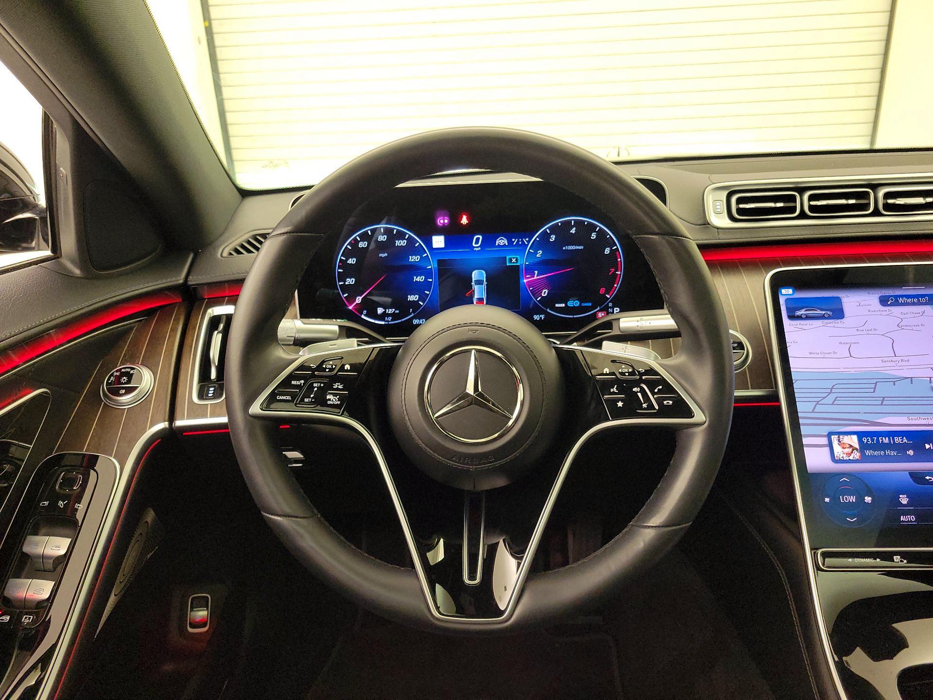 Thumbnail: 2022 Mercedes-Benz S-Class - 10