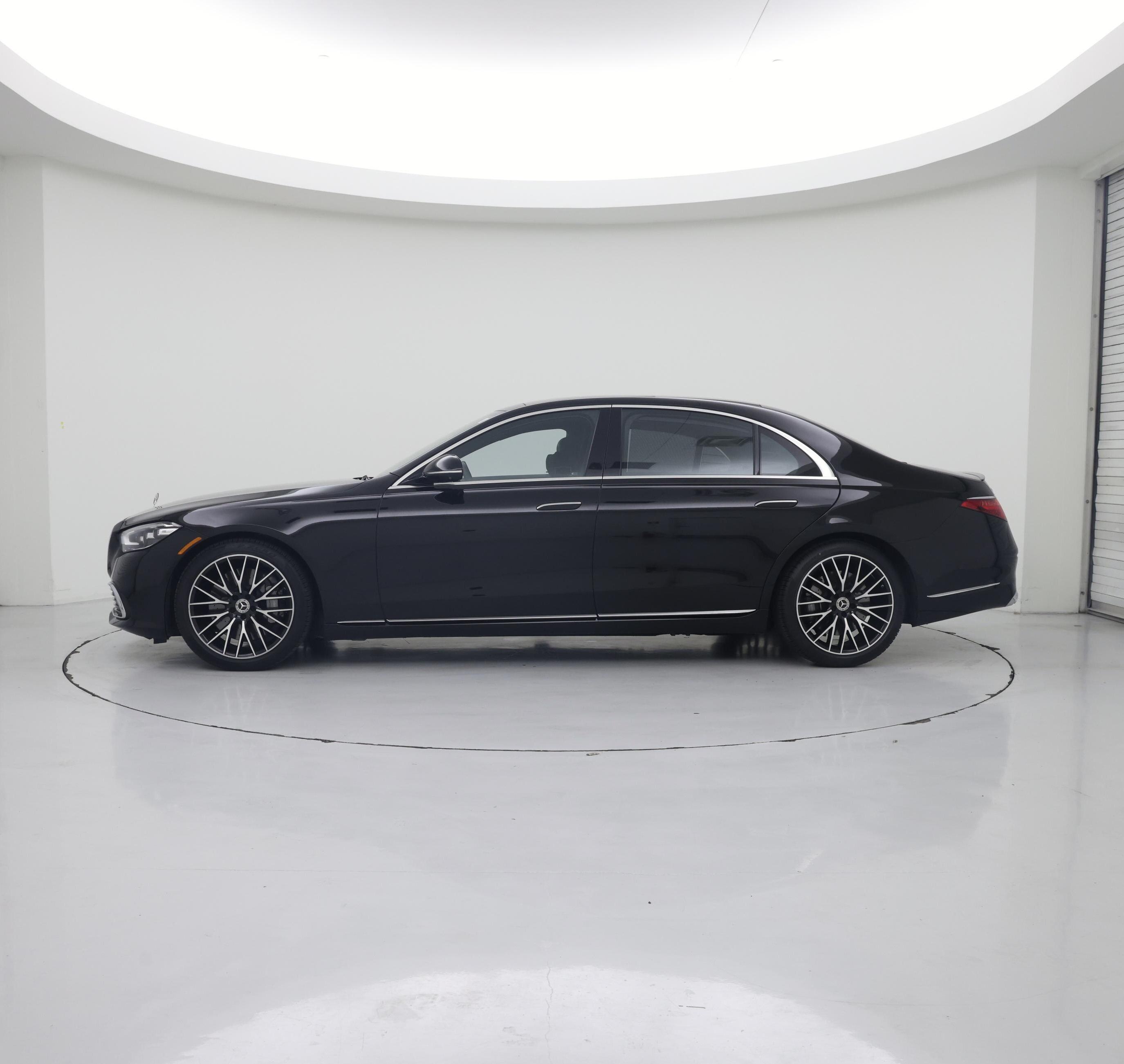 Thumbnail: 2022 Mercedes-Benz S-Class - 3