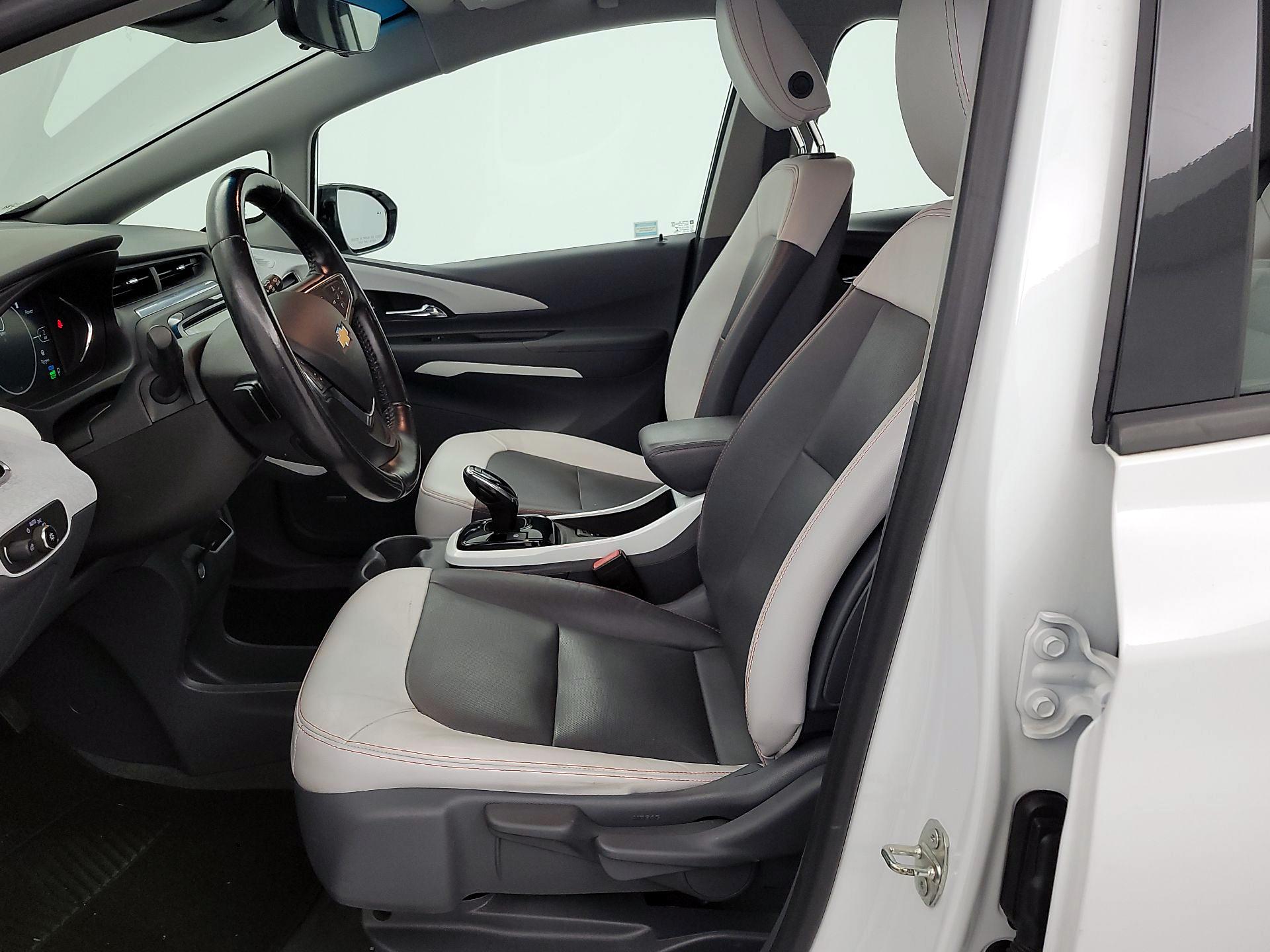 Thumbnail: 2021 Chevrolet Bolt EV - 11