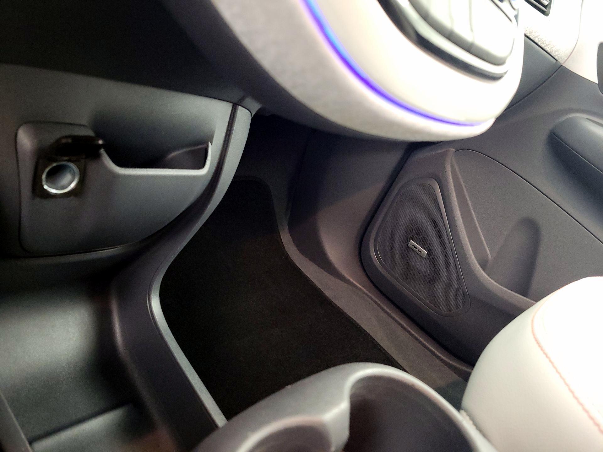 Thumbnail: 2021 Chevrolet Bolt EV - 18