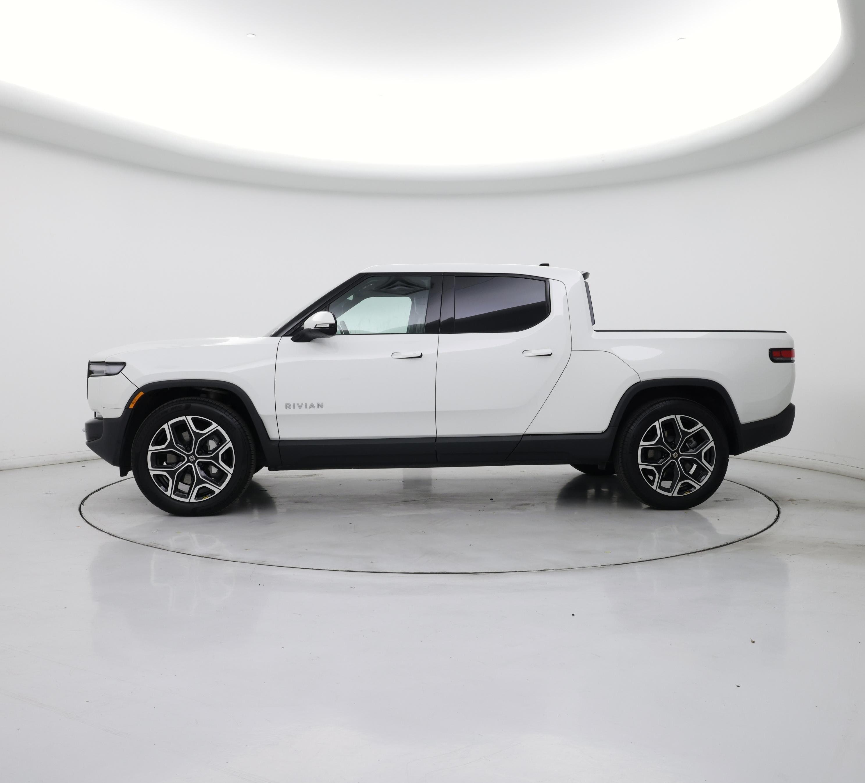 Thumbnail: 2026 Rivian R1T - 3