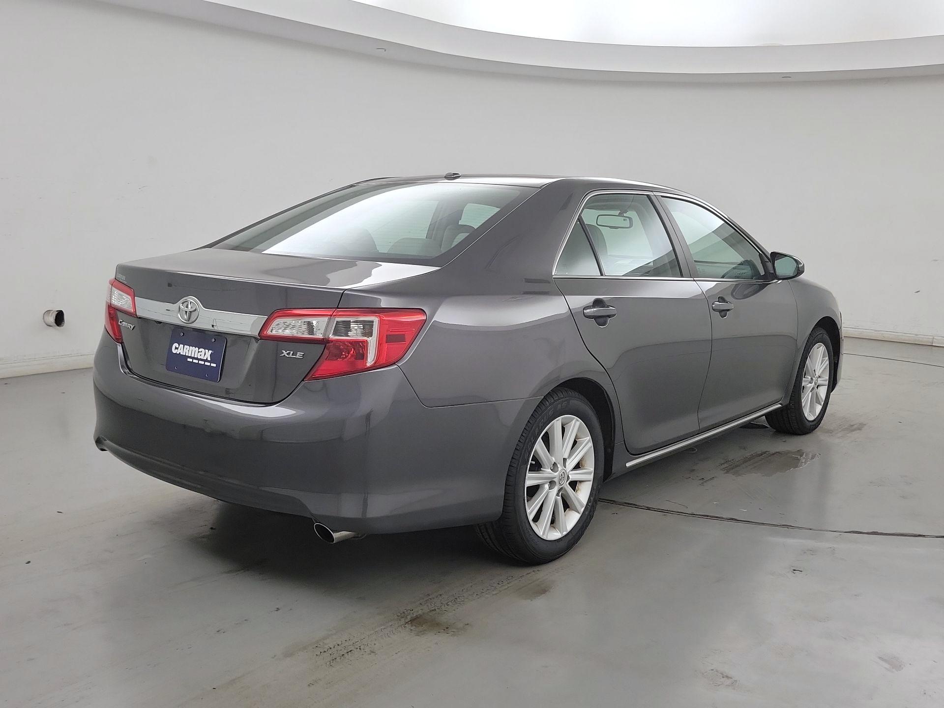 Thumbnail: 2014 Toyota Camry - 5