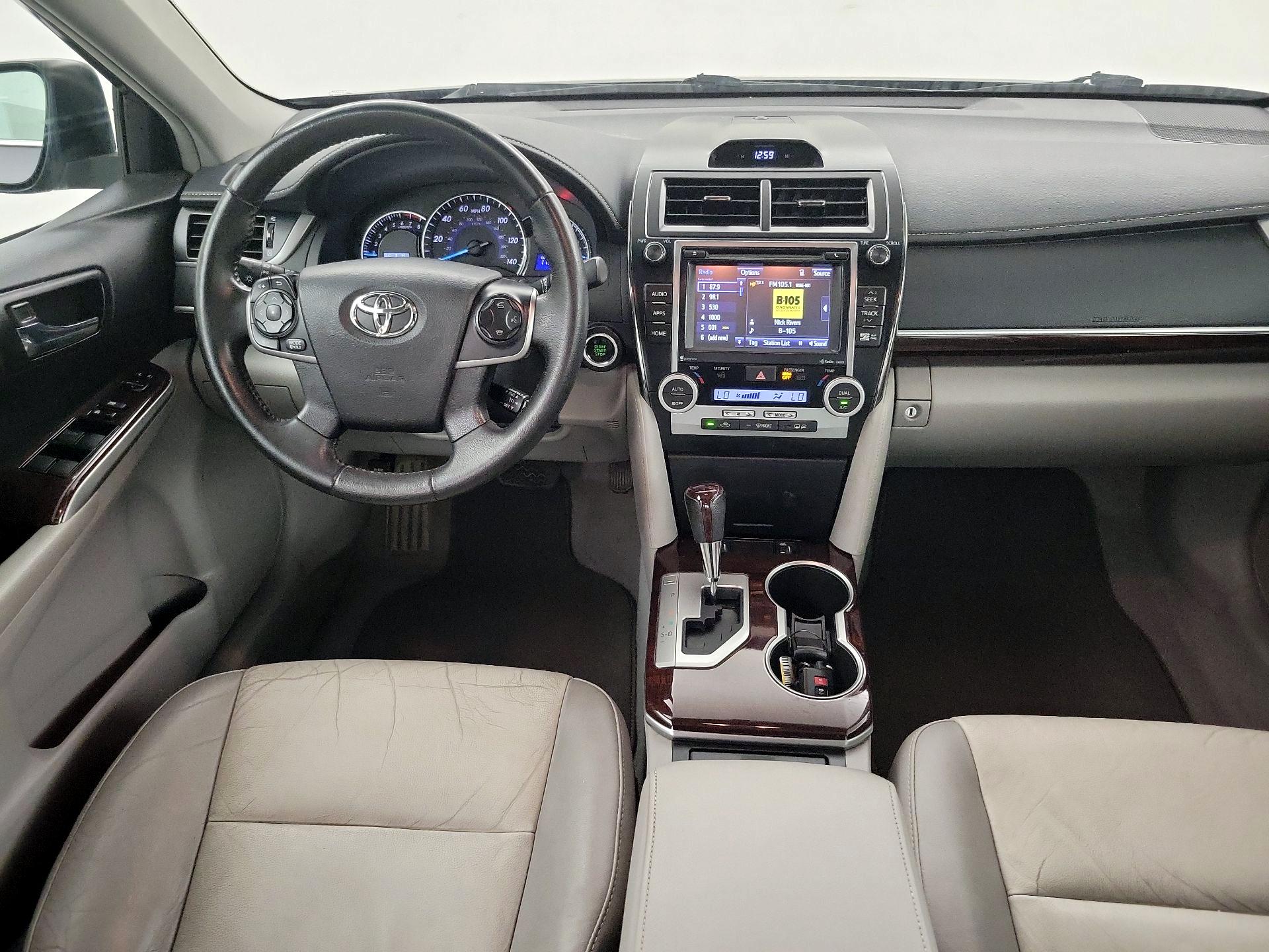 Thumbnail: 2014 Toyota Camry - 8