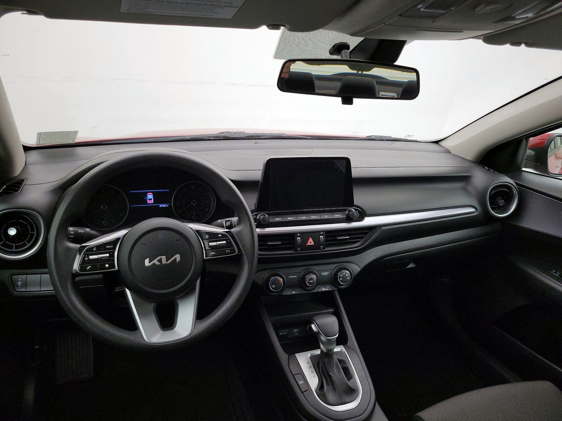 Thumbnail: 2022 Kia Forte - 9
