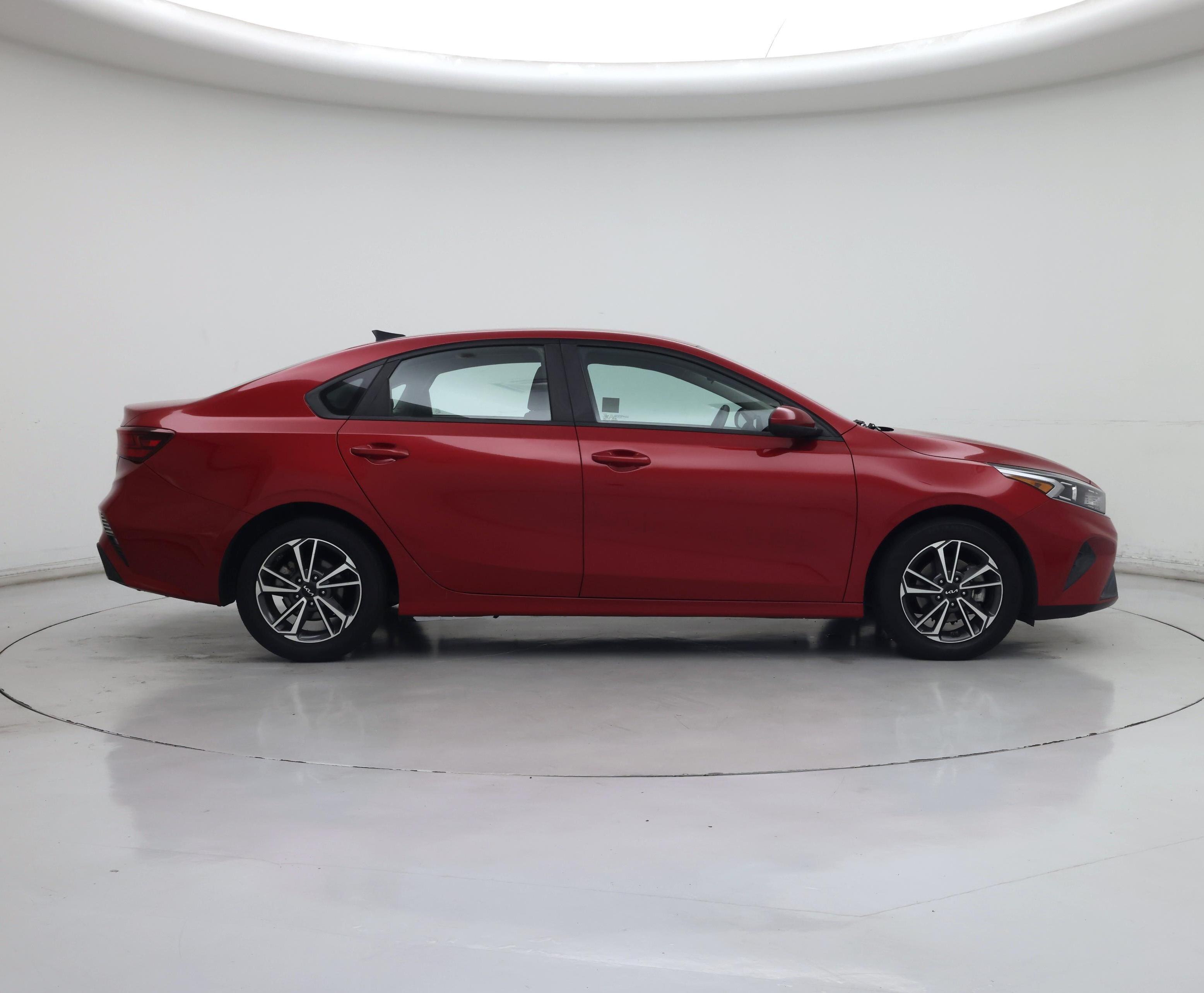Thumbnail: 2022 Kia Forte - 7