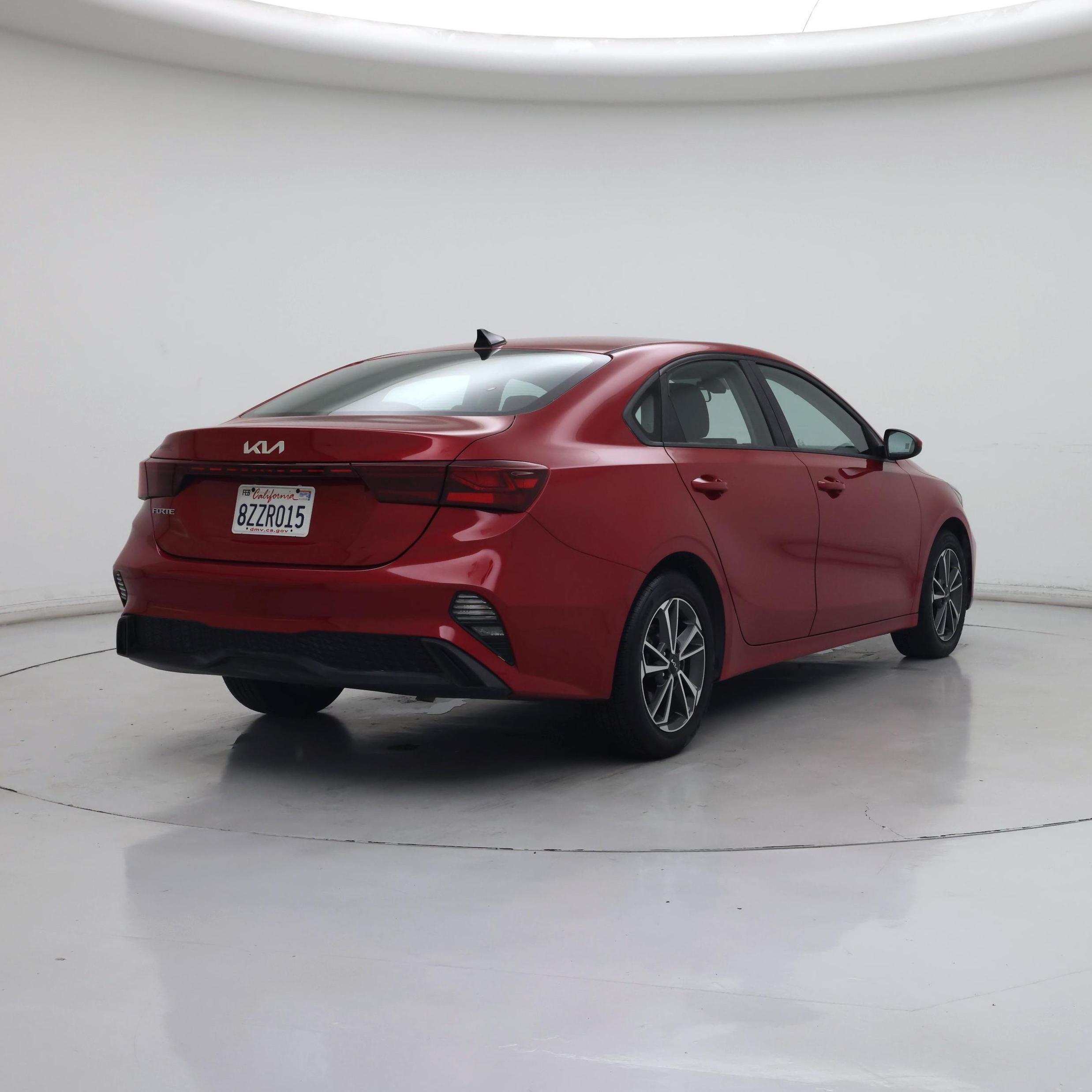 Thumbnail: 2022 Kia Forte - 8